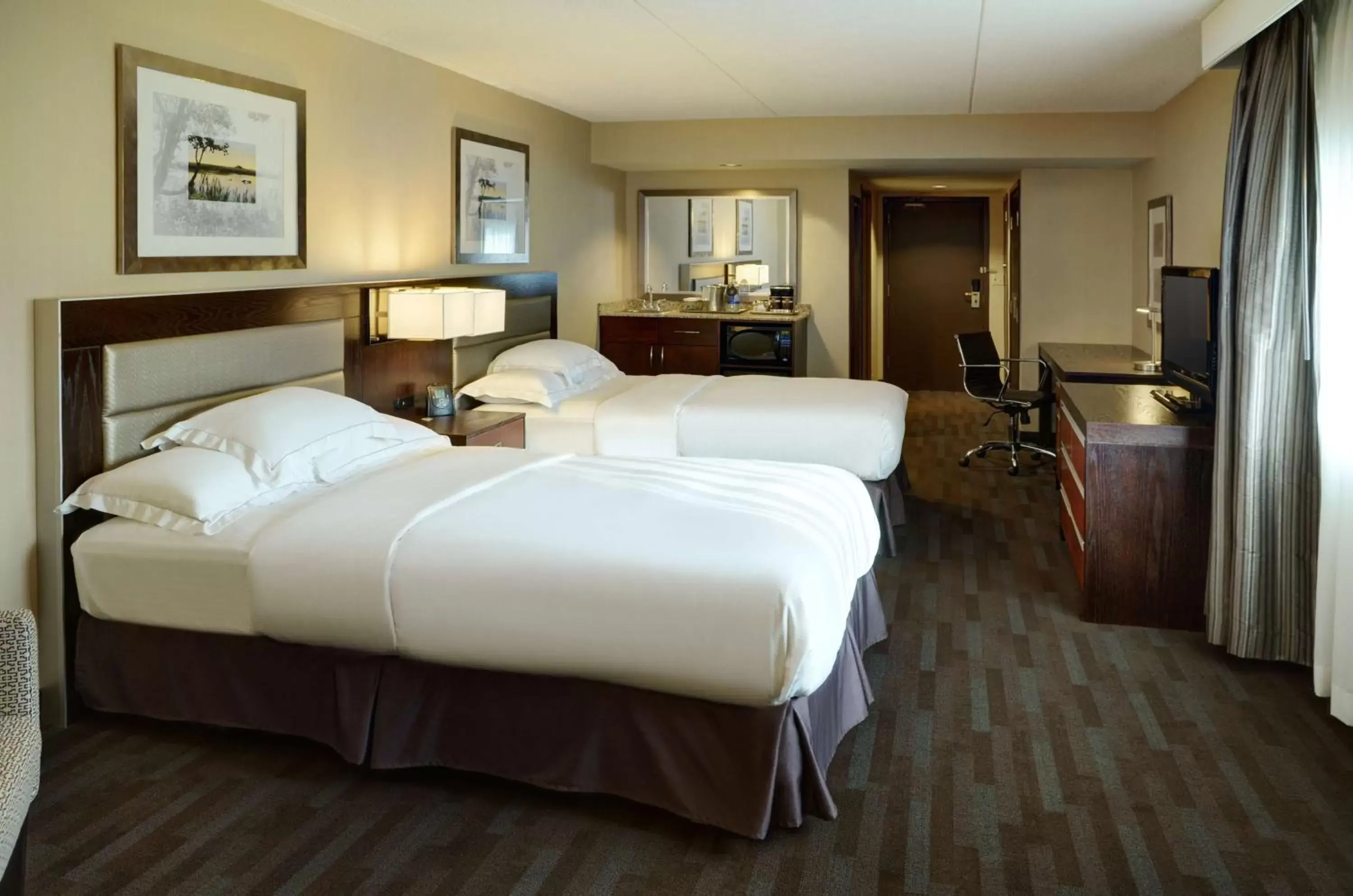 Double Room with Two Double Beds - Pool Side in Hilton Winnipeg Airport Suites Double Room with Two Double Beds - Pool Side in Hilton Winnipeg Airport Suites