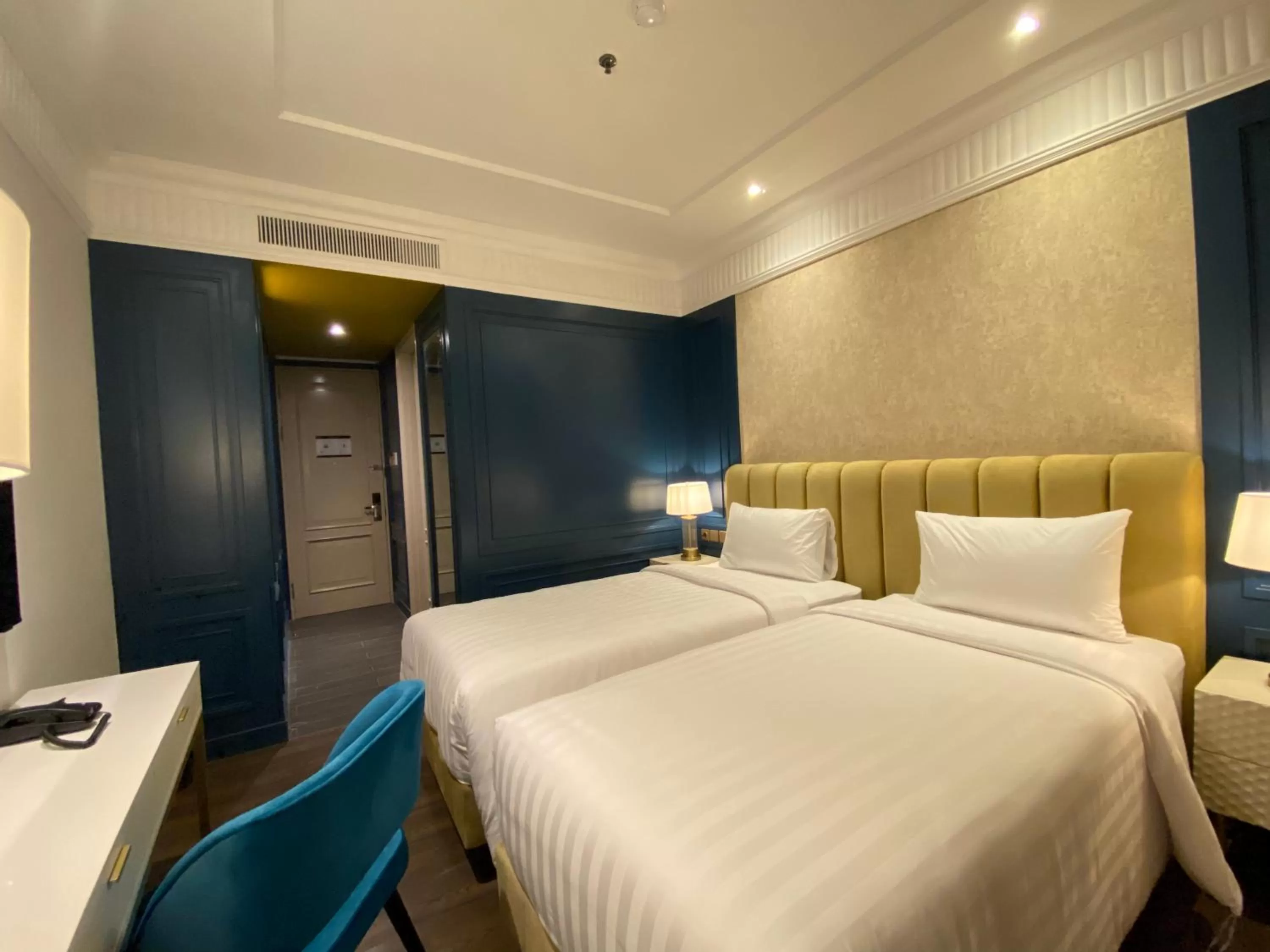 Bed in Maia Hotel Jakarta