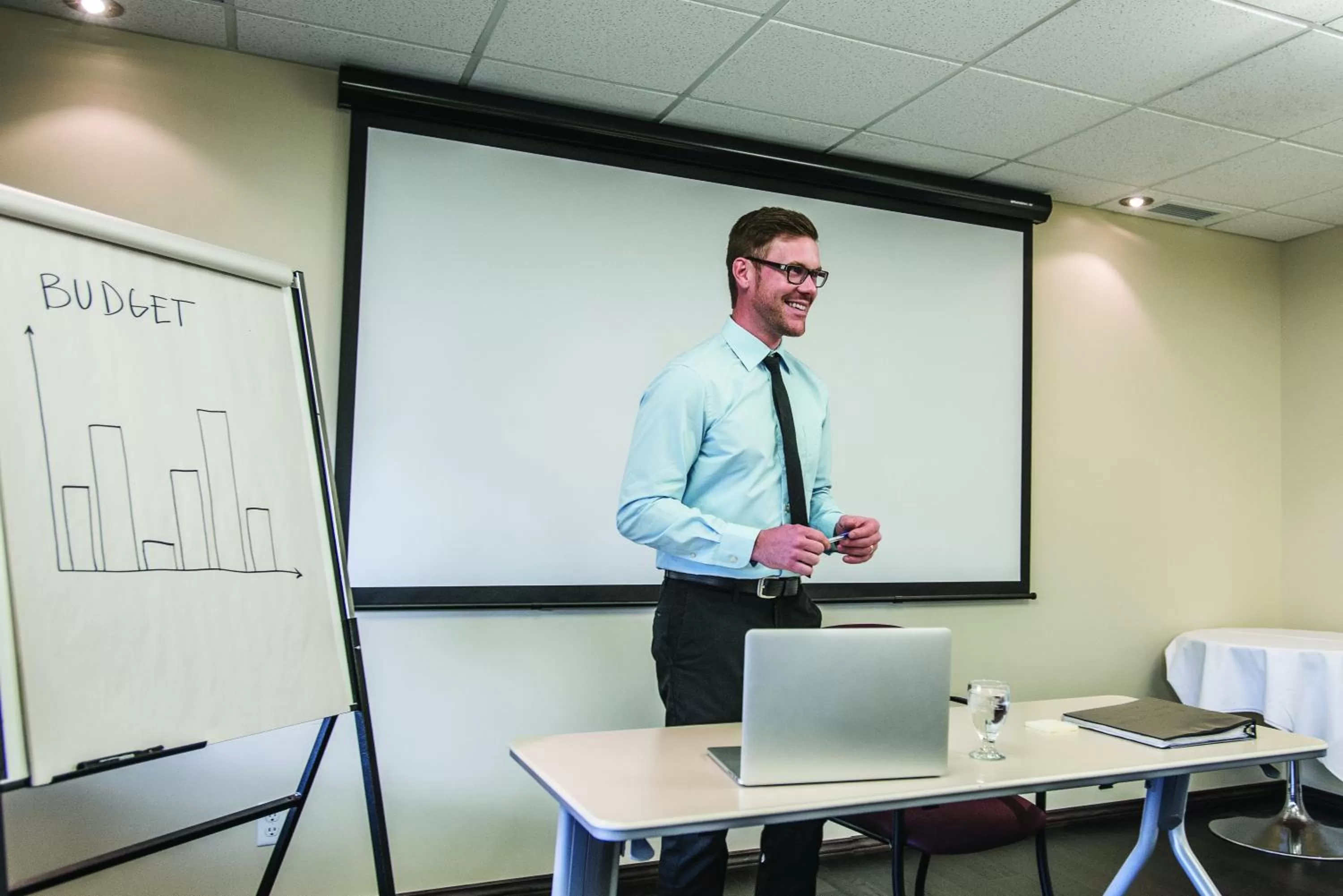 Business facilities in Le Deville par G5