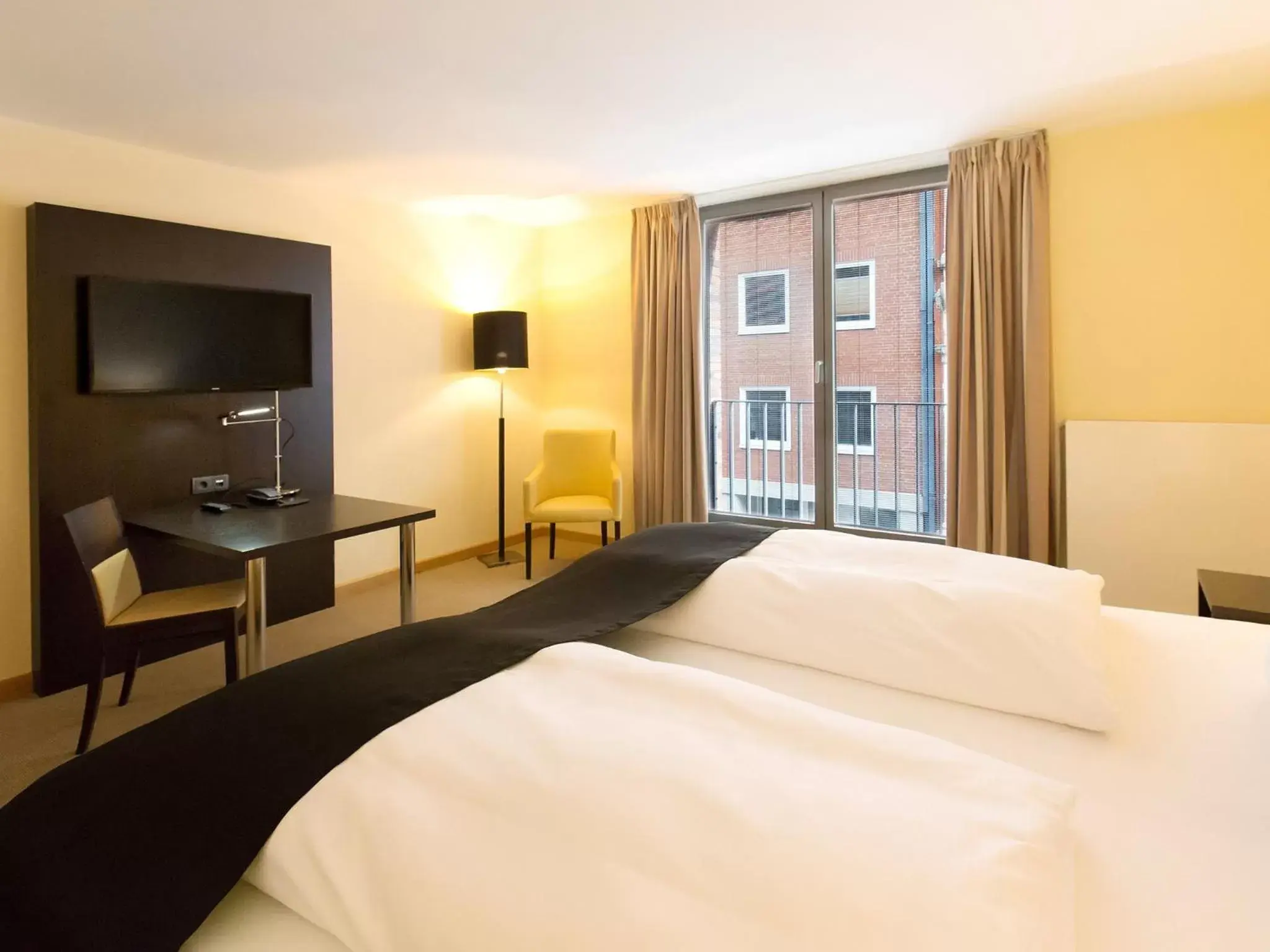 Standard Double Room in DORMERO Hotel Altes Kaufhaus Lüneburg Standard Double Room in DORMERO Hotel Altes Kaufhaus Lüneburg