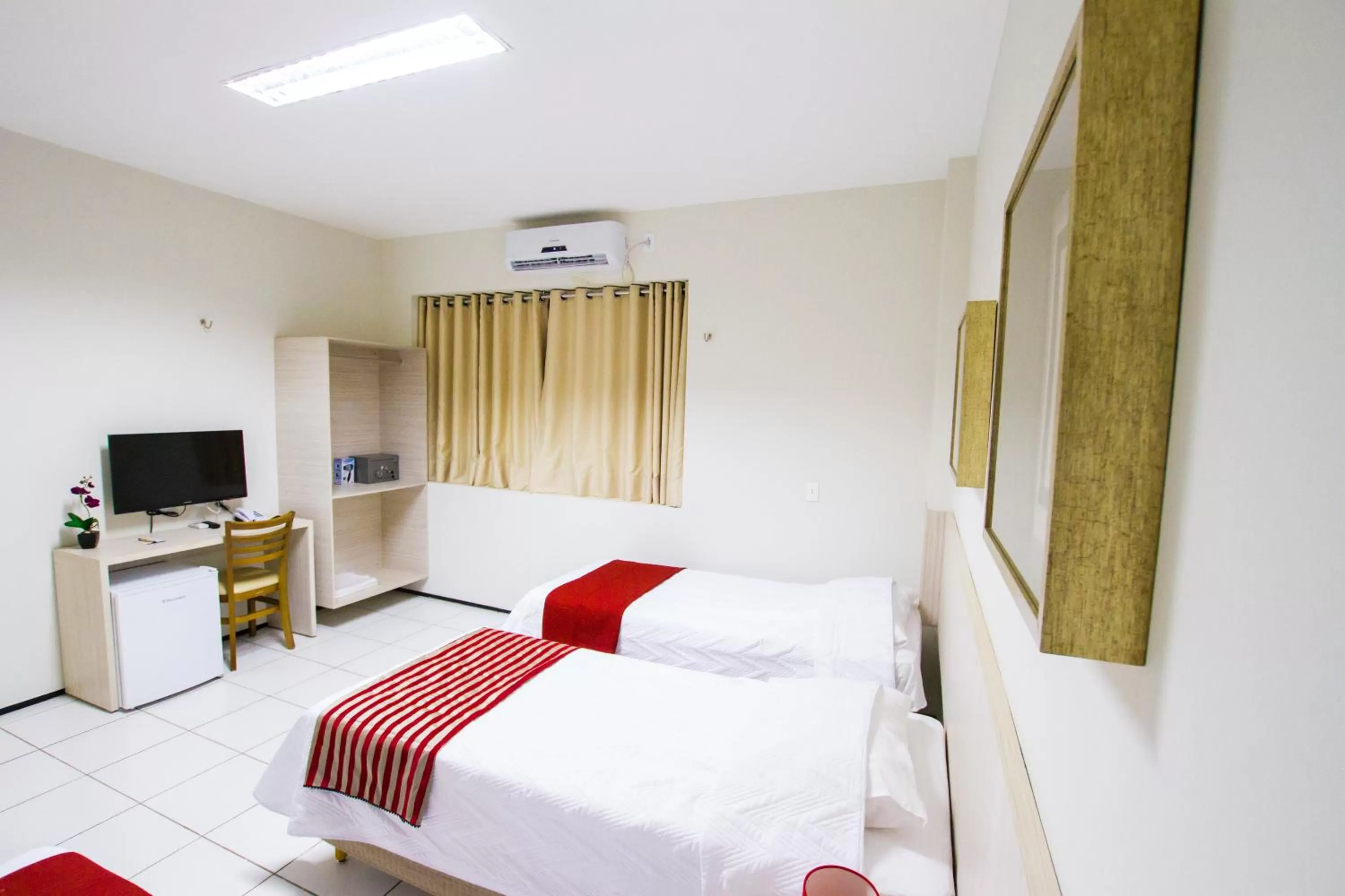 Photo of the whole room, Bed in Holiday Hotel Picos