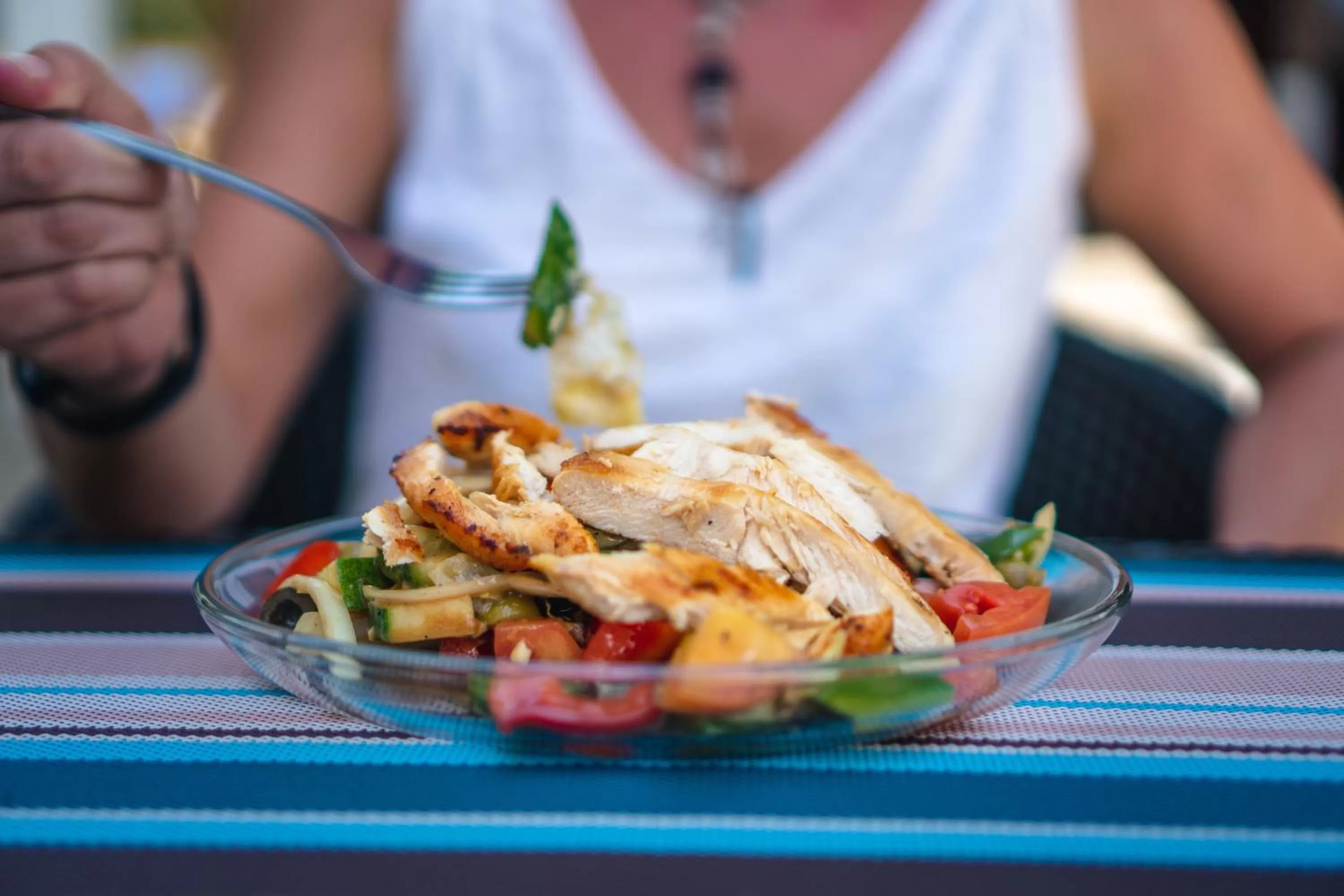 Food and drinks in Cliffside Resort