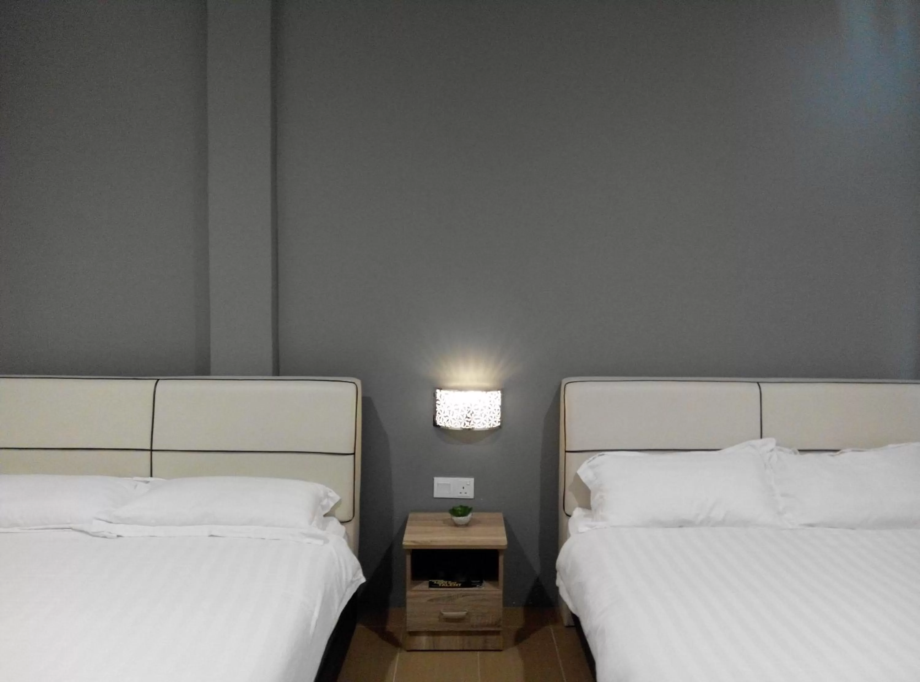 Bedroom, Bed in Welcome Inn GM