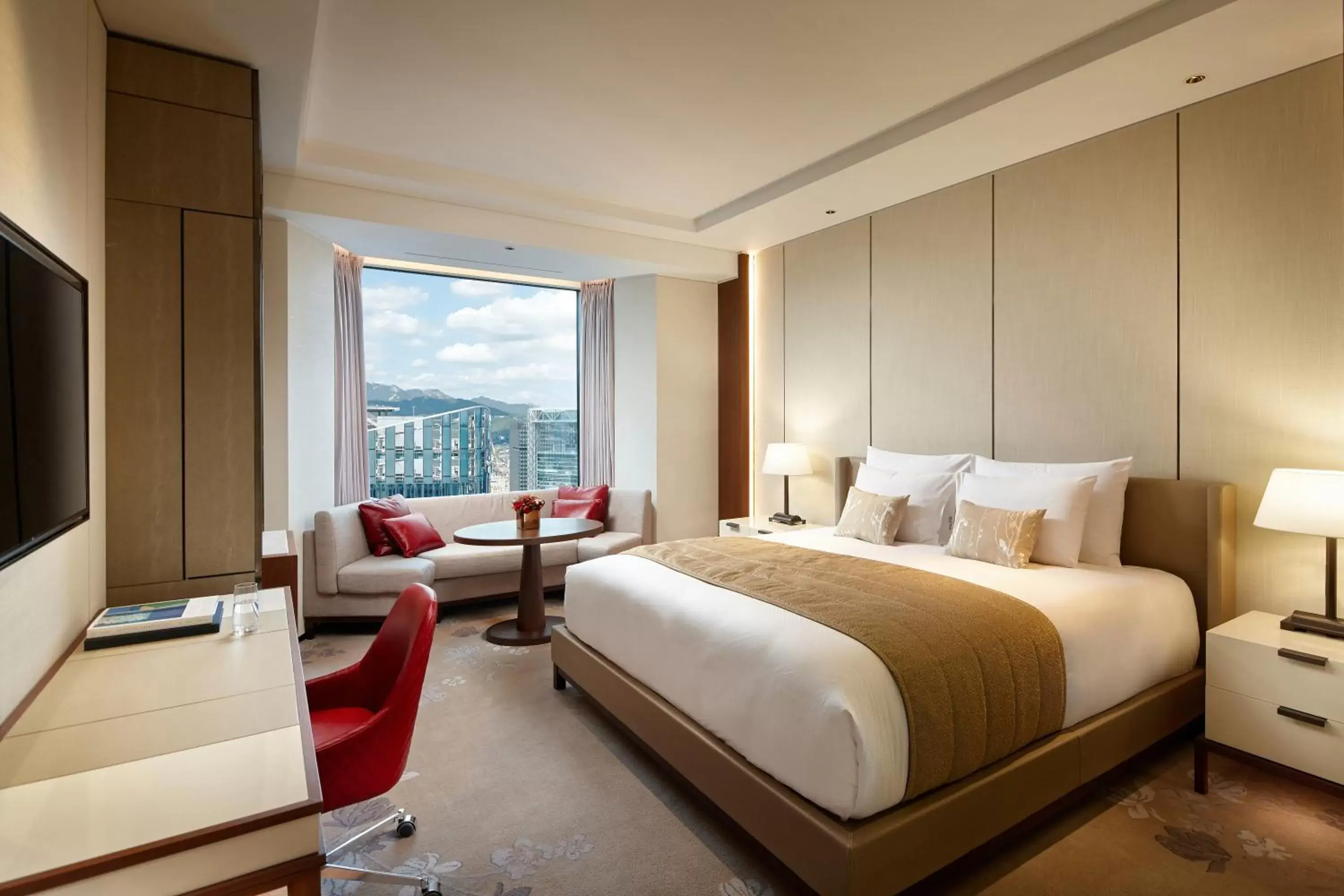 Executive Grand Deluxe Double Room– Le Salon Access Included - single occupancy in Lotte Hotel Seoul Executive Tower Executive Grand Deluxe Double Room– Le Salon Access Included - single occupancy in Lotte Hotel Seoul Executive Tower