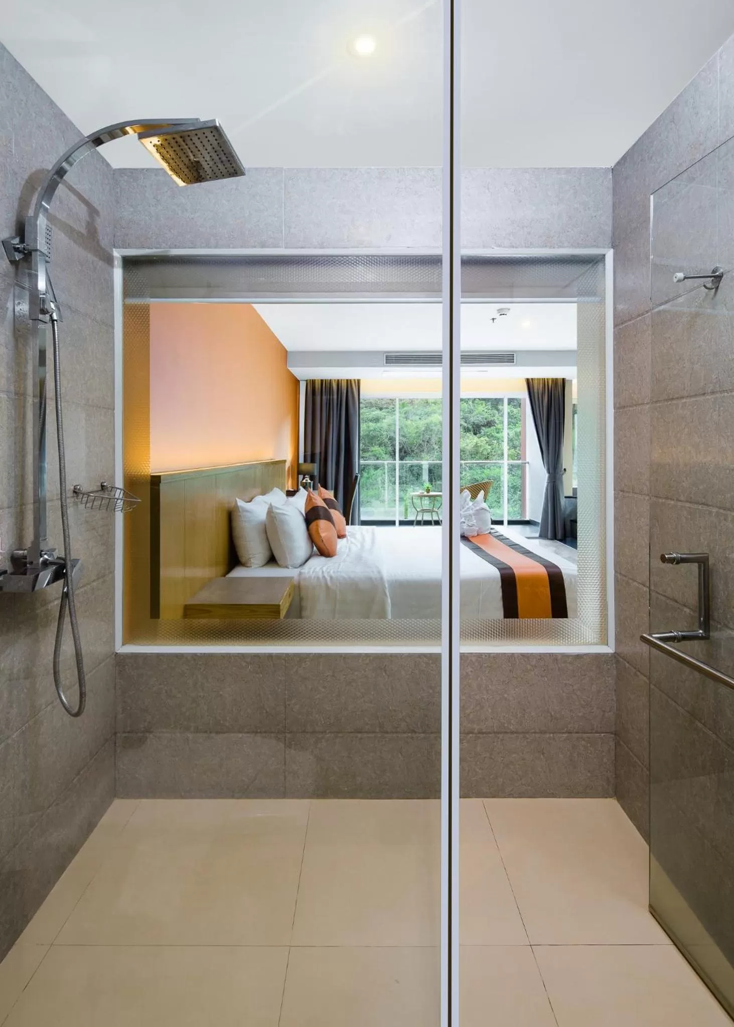 Bed in Balihai Bay Pattaya