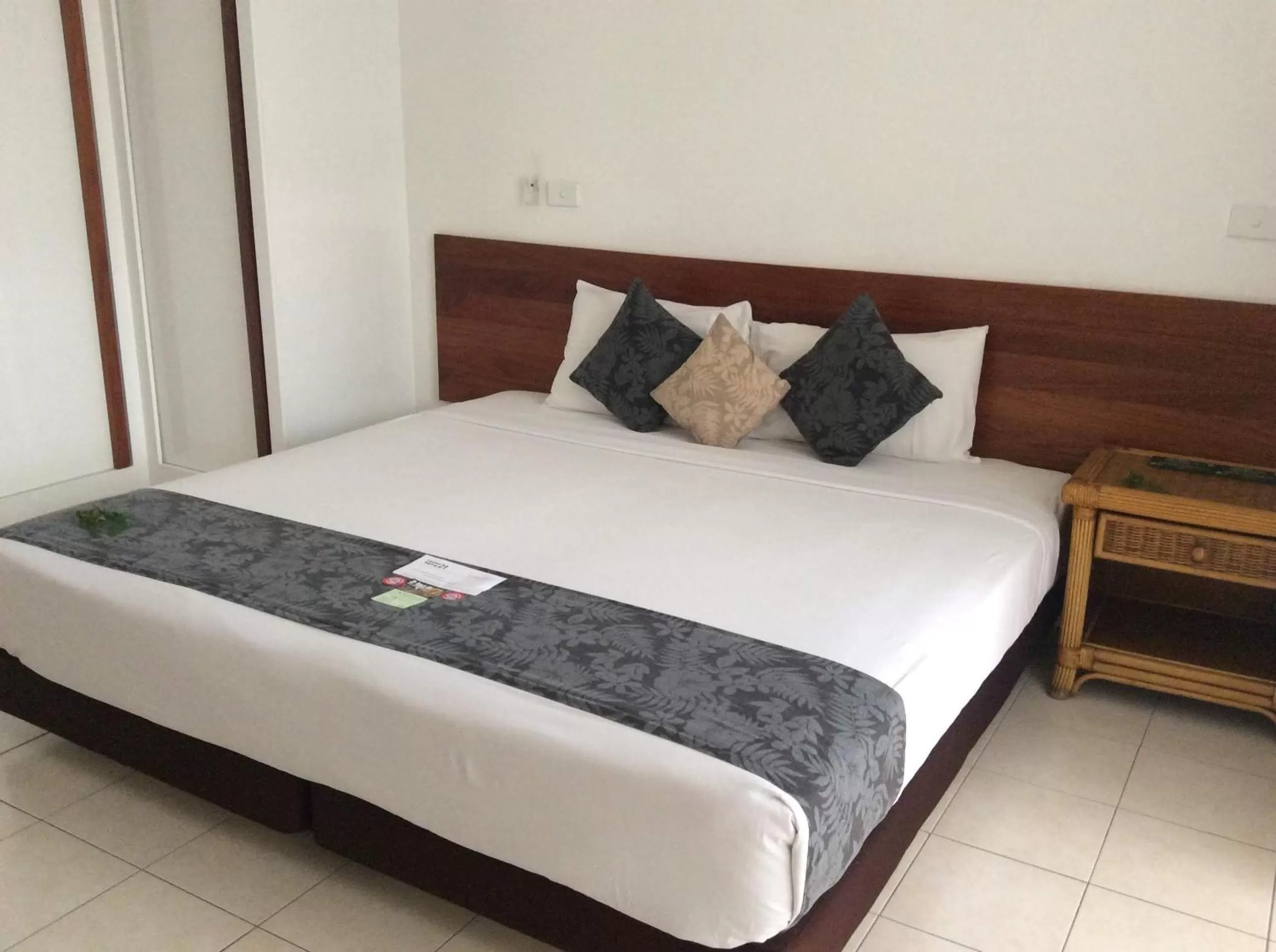 Bed in The Melanesian Port Vila