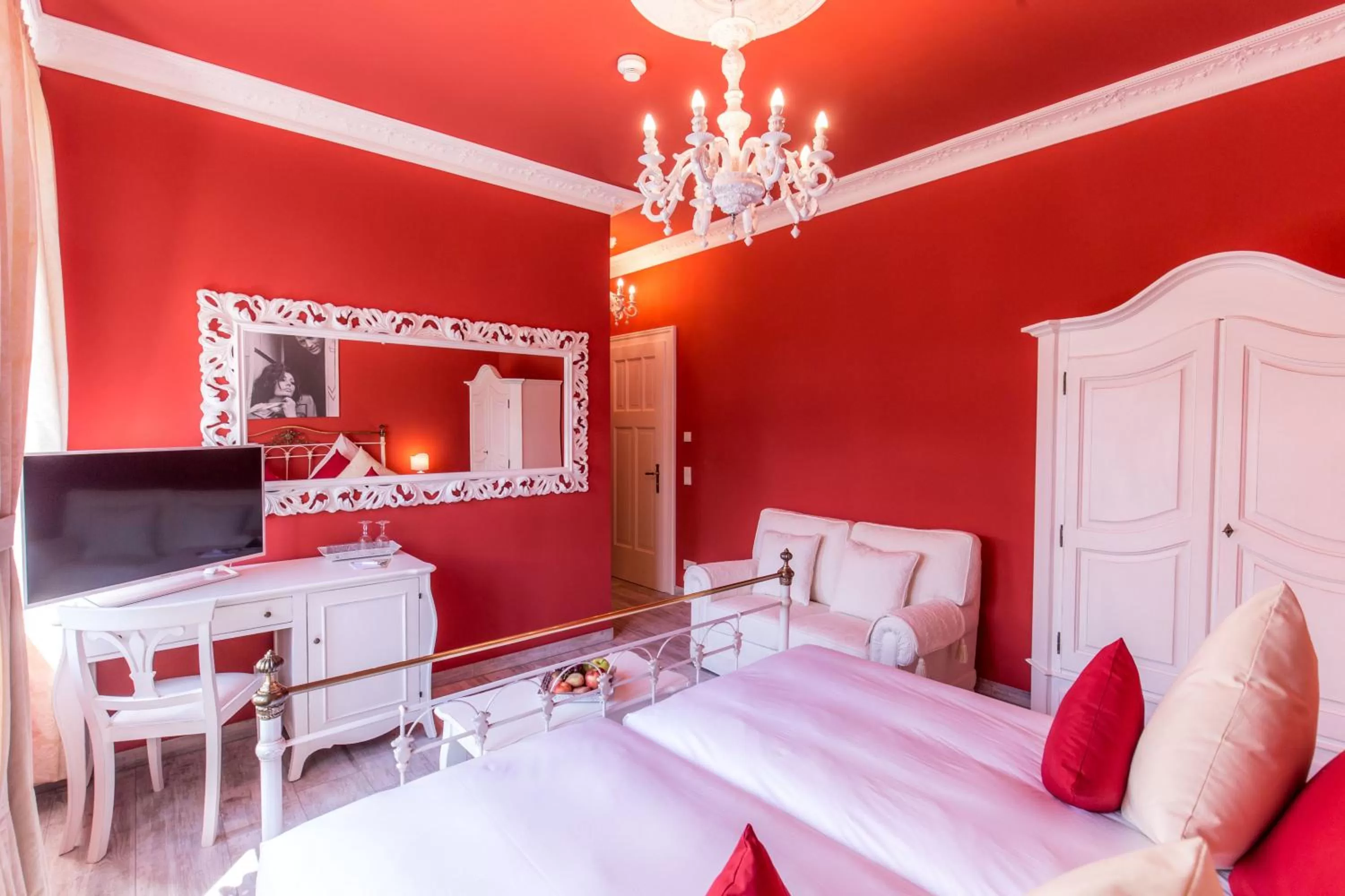 Photo of the whole room, Bed in Grande Albergo Giancarlo