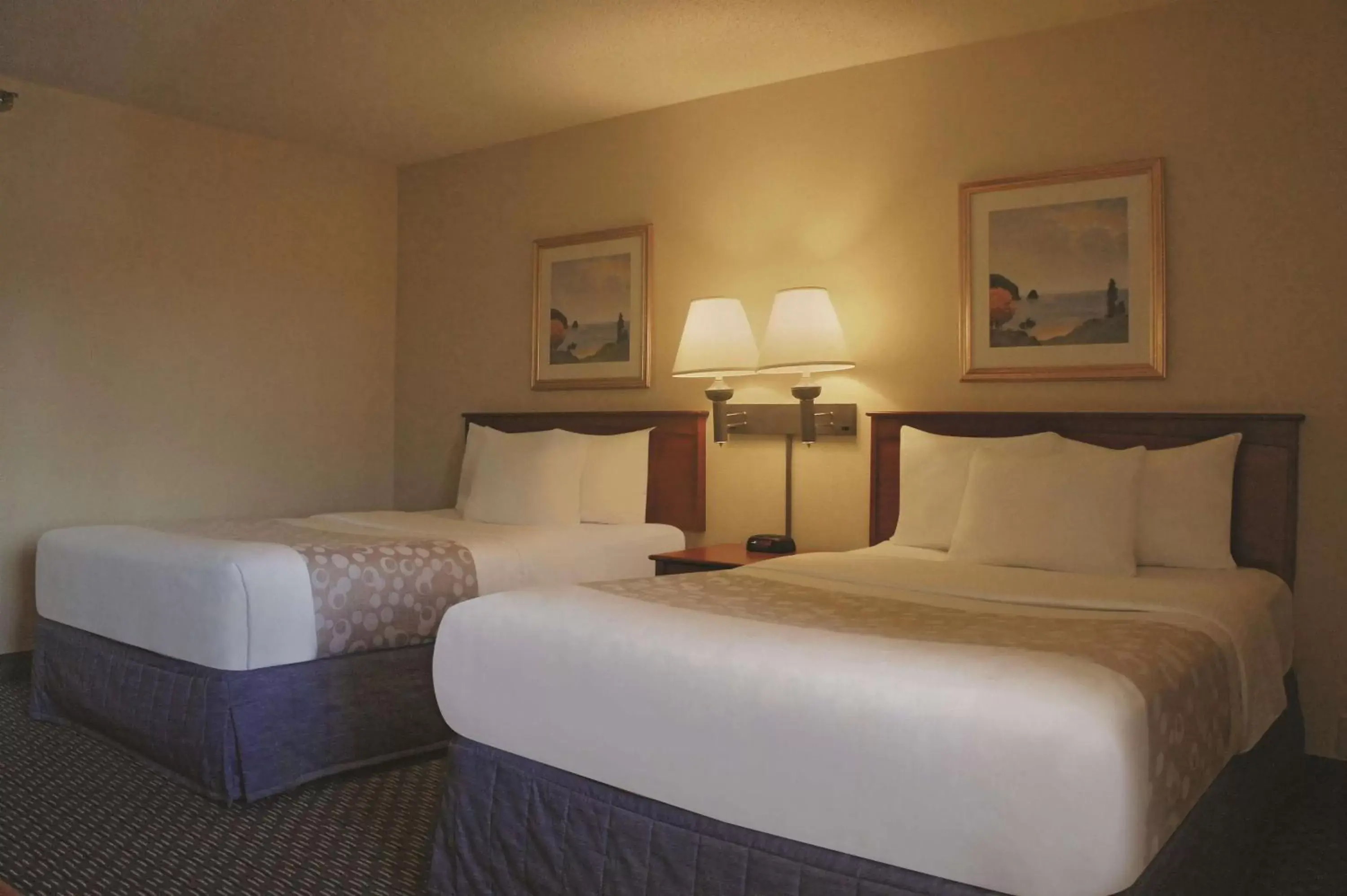 Deluxe Double Room with Two Double Beds in La Quinta by Wyndham El Paso West Bartlett Deluxe Double Room with Two Double Beds in La Quinta by Wyndham El Paso West Bartlett