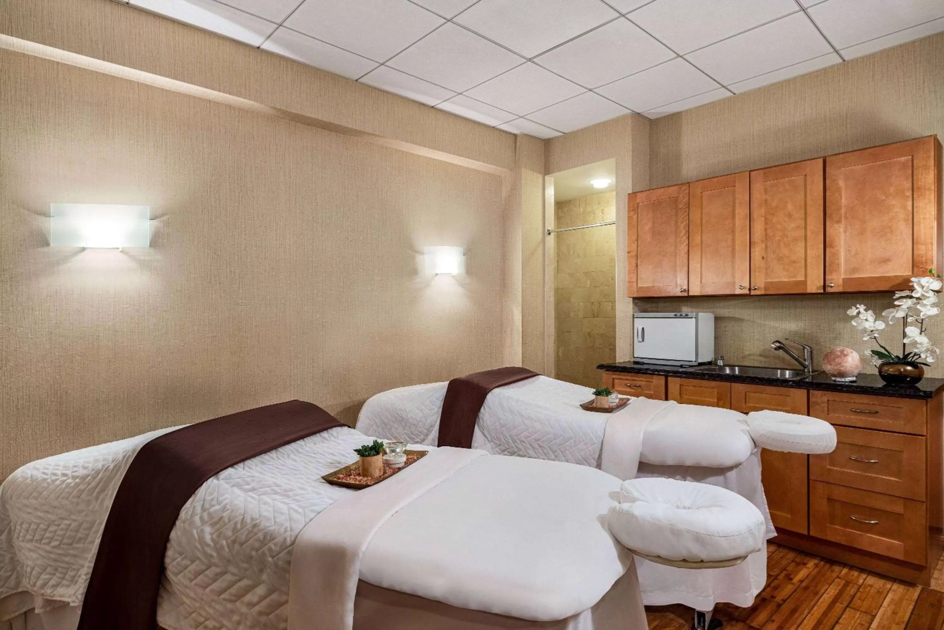 Spa and wellness centre/facilities in Viana Hotel and Spa, Trademark Collection by Wyndham