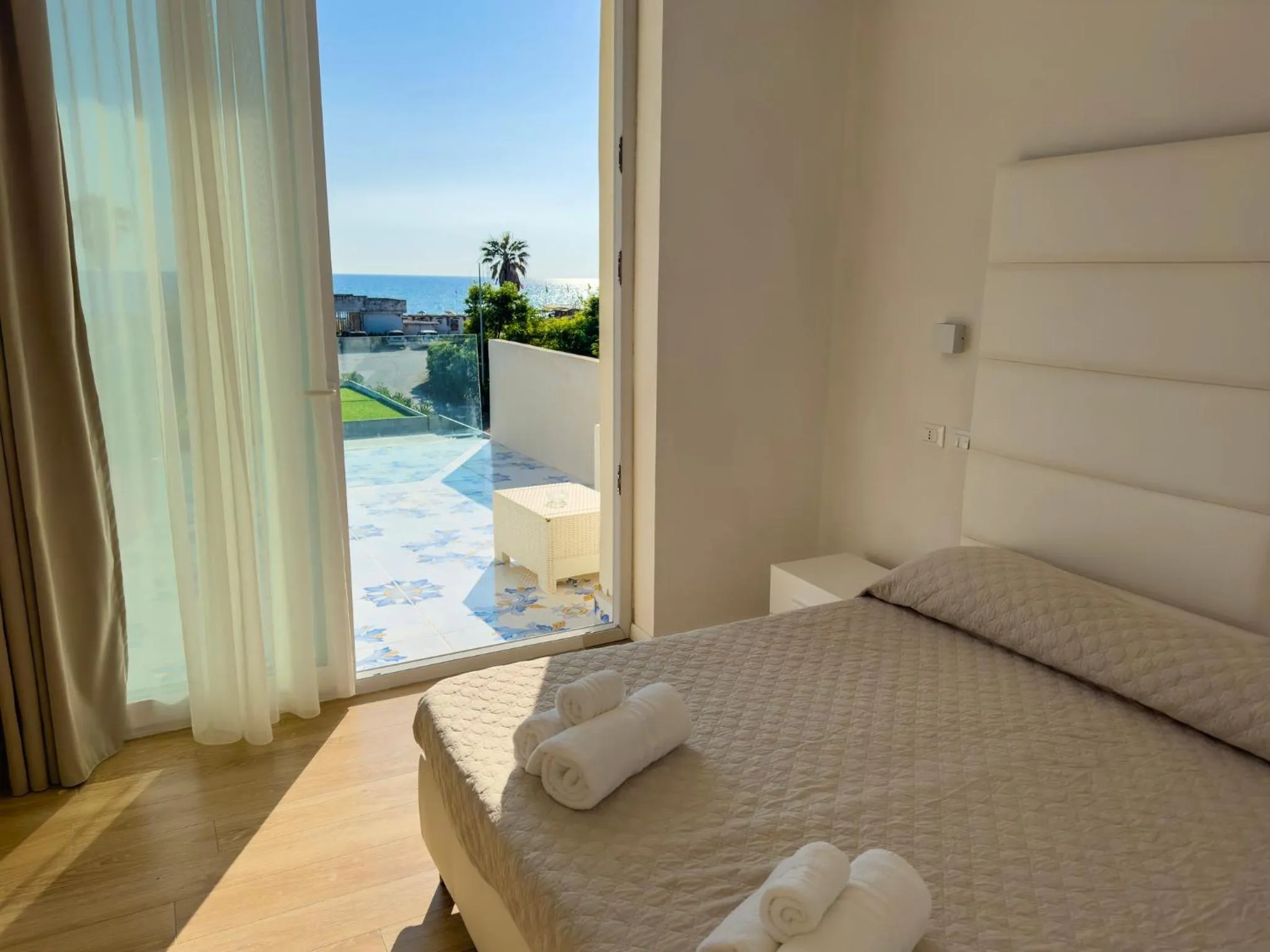 Bedroom in Hotel Artemide Mare