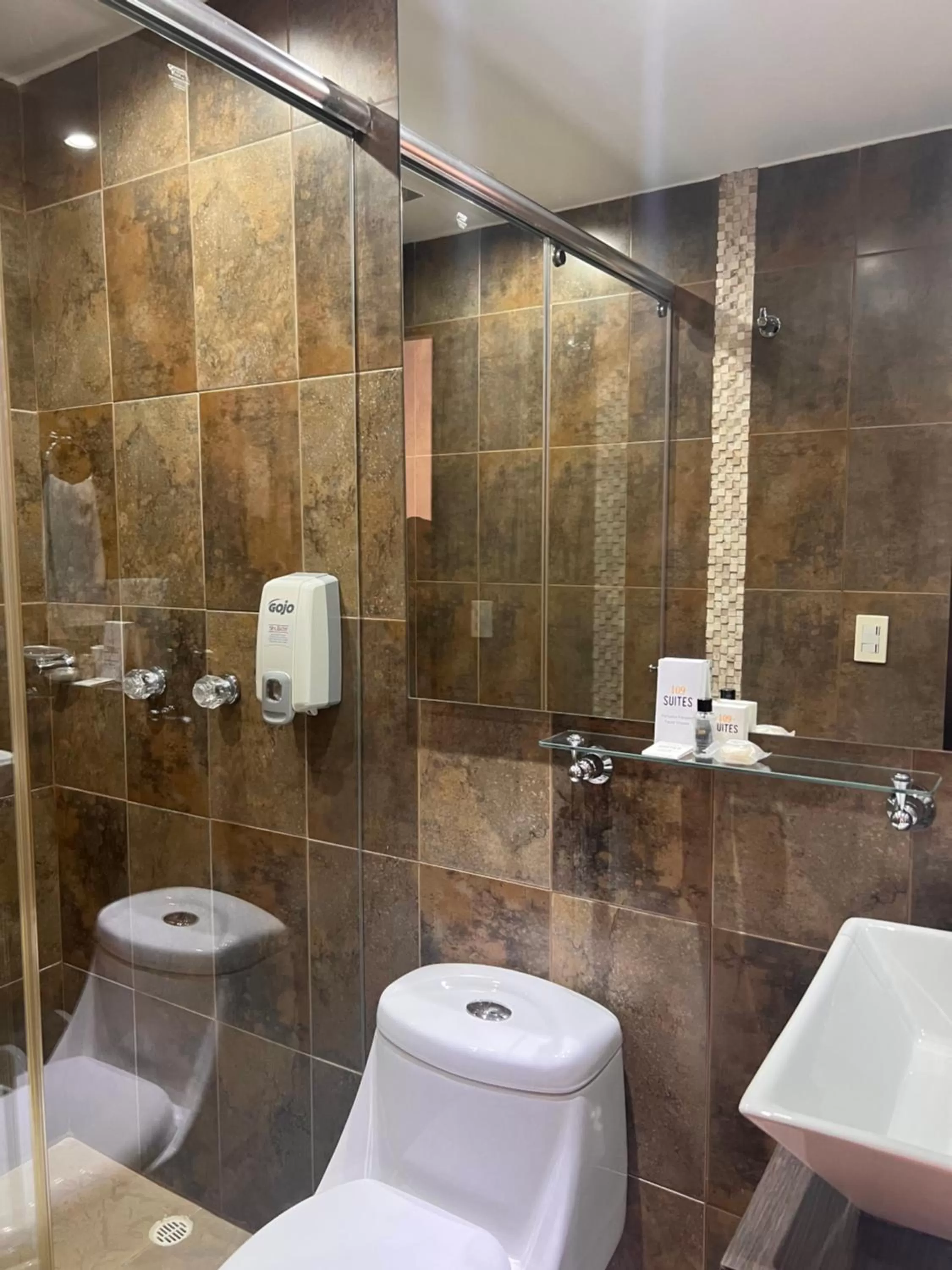 Bathroom in Suites 109 GH Usaquén