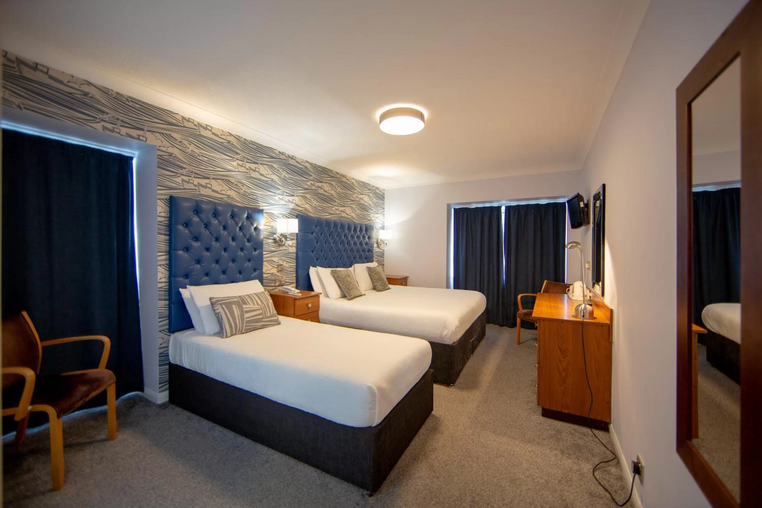 Photo of the whole room, Bed in Cumberland Hotel - OCEANA COLLECTION