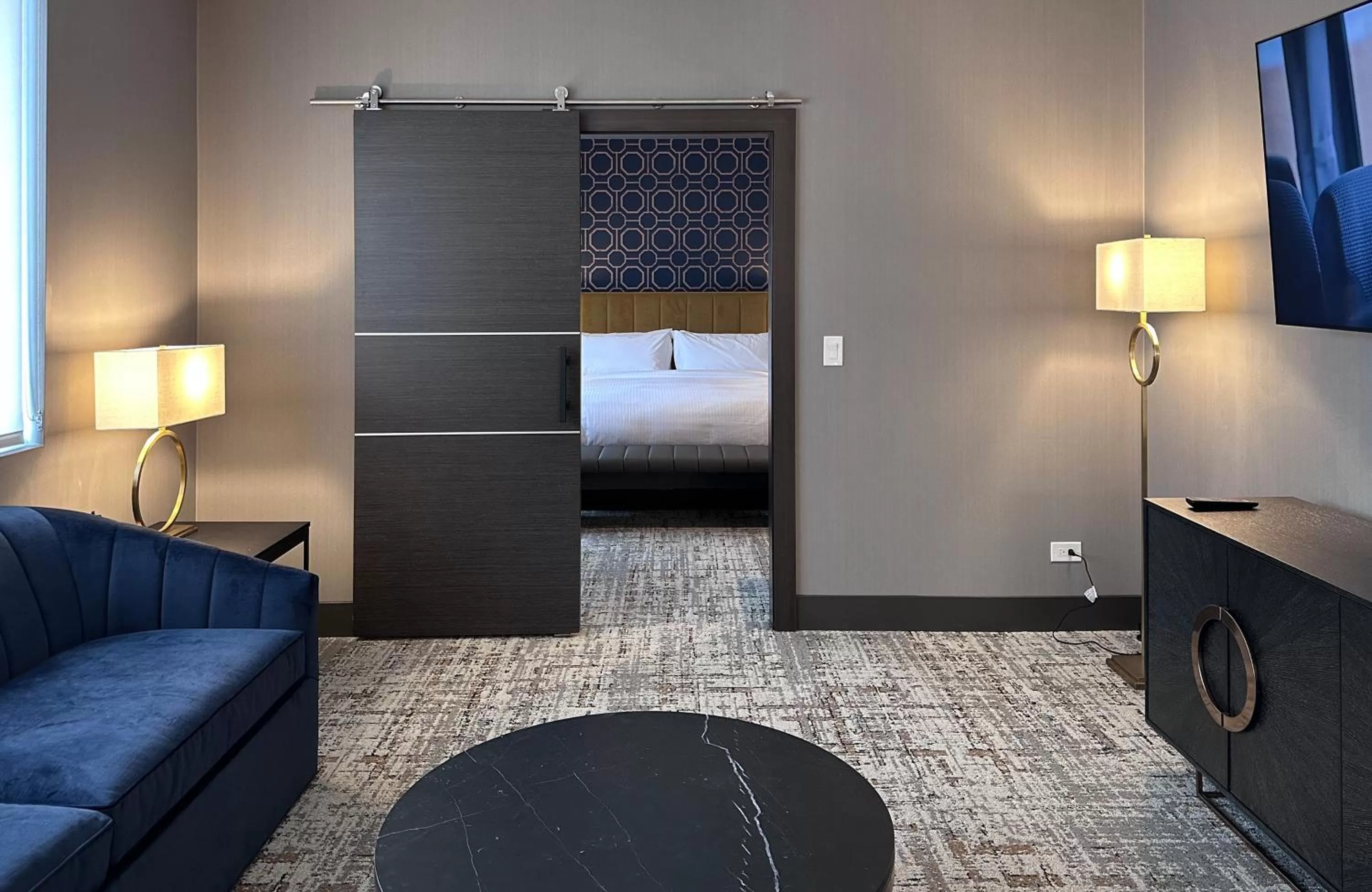 TV and multimedia, Bed in SpringHill Suites by Marriott Chicago Chinatown
