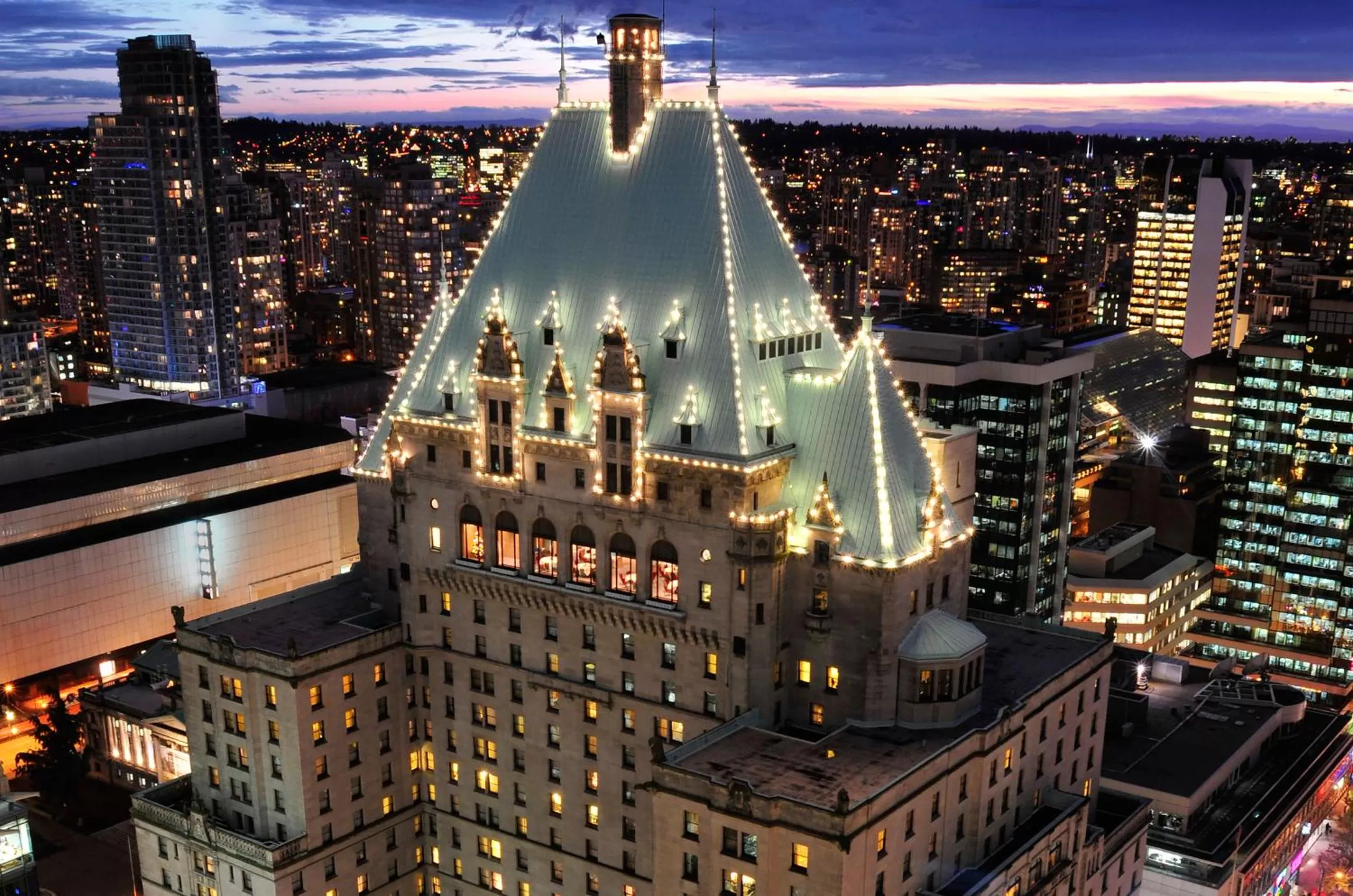 Night in Fairmont Hotel Vancouver