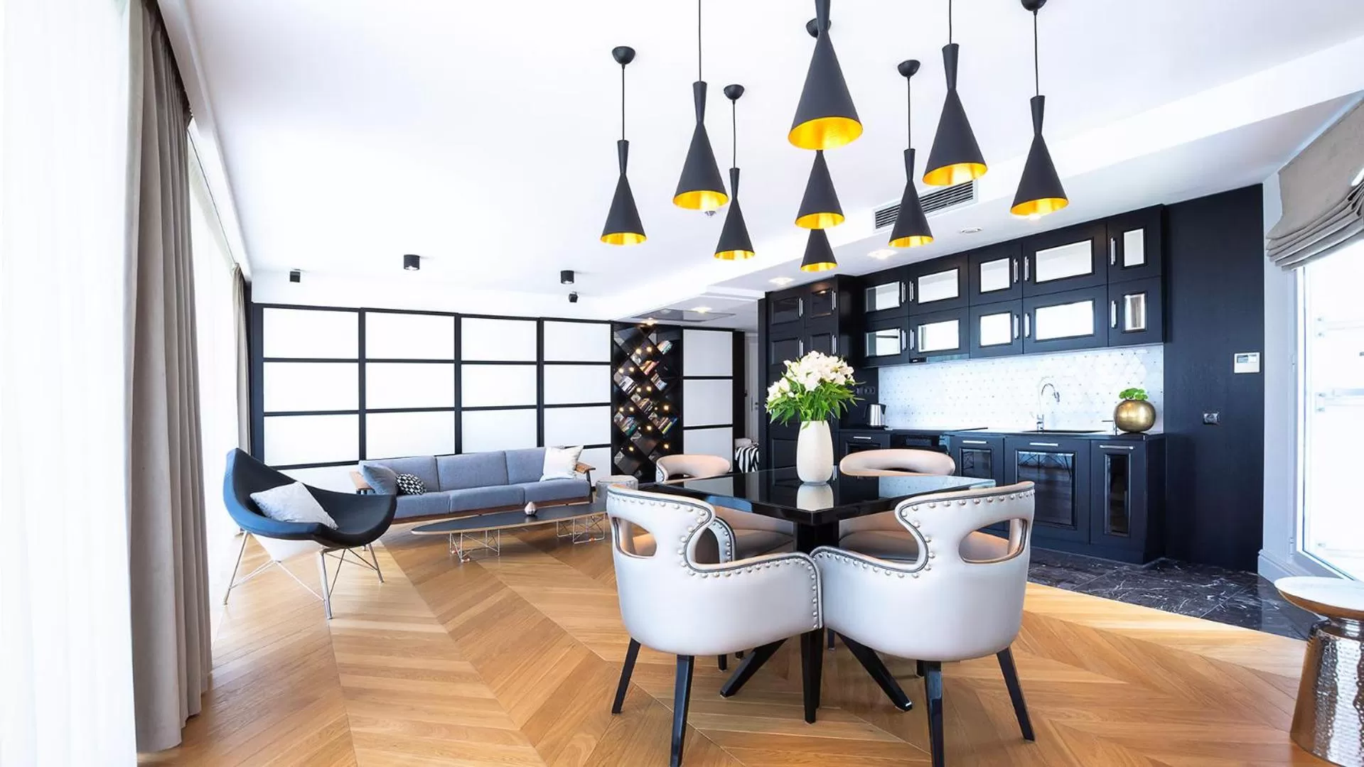 Living room in Ultra Marine by Zdrojowa