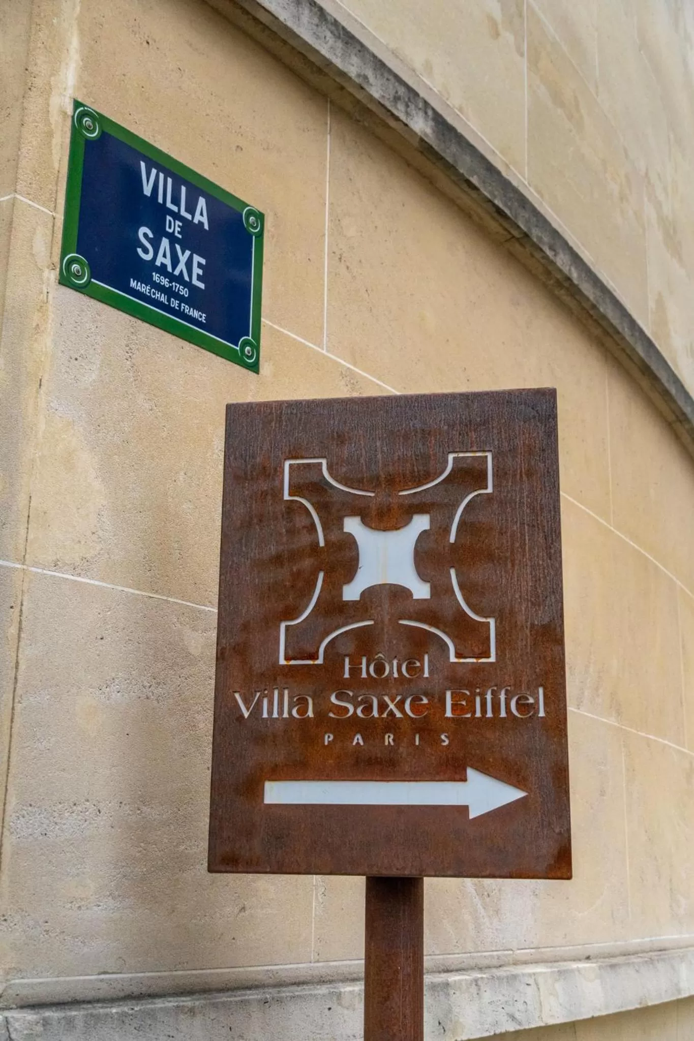 Property building in Hotel Villa Saxe Eiffel