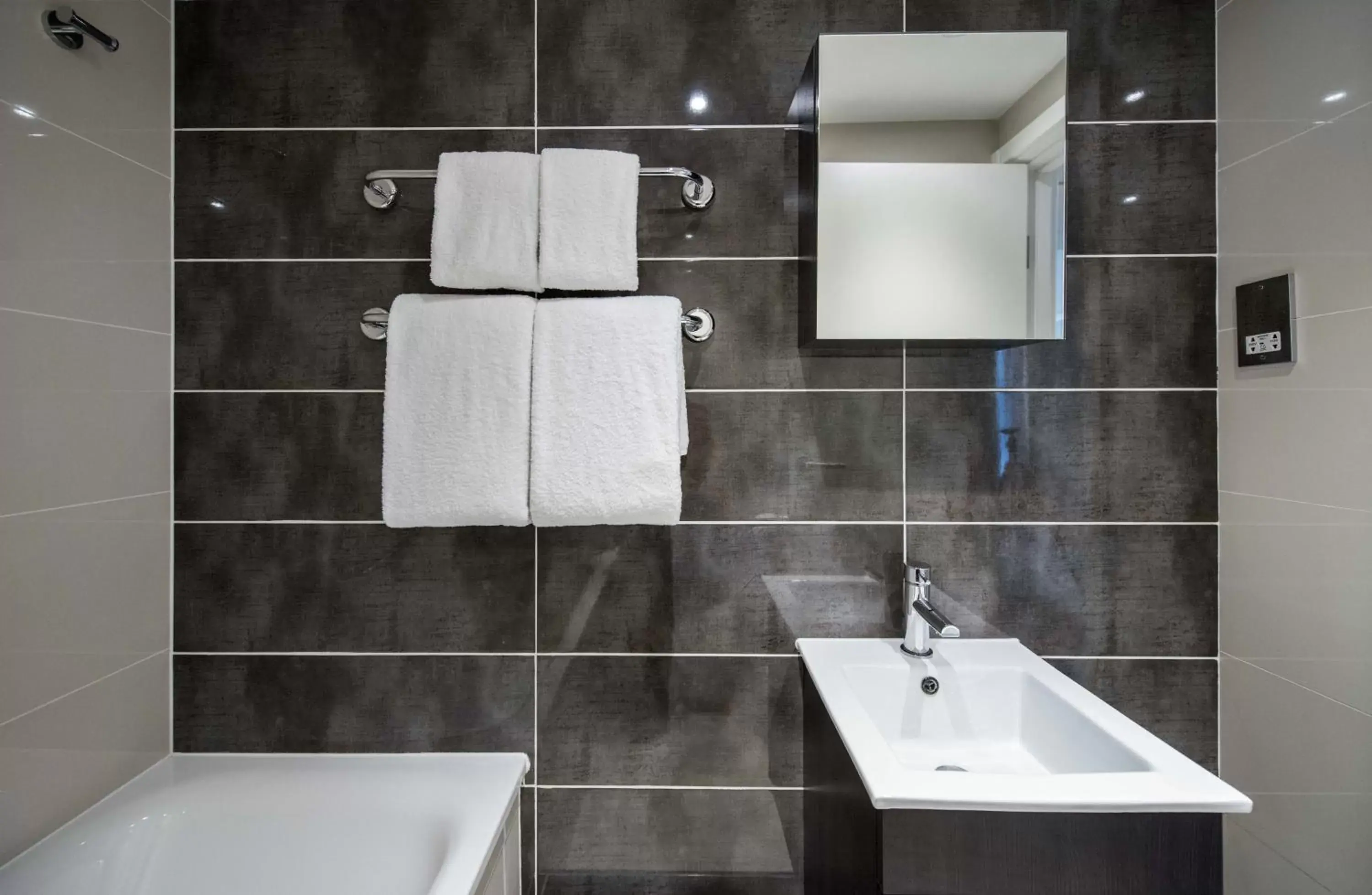 Premium Room in Holiday Inn London Kensington High St. by IHG Premium Room in Holiday Inn London Kensington High St. by IHG