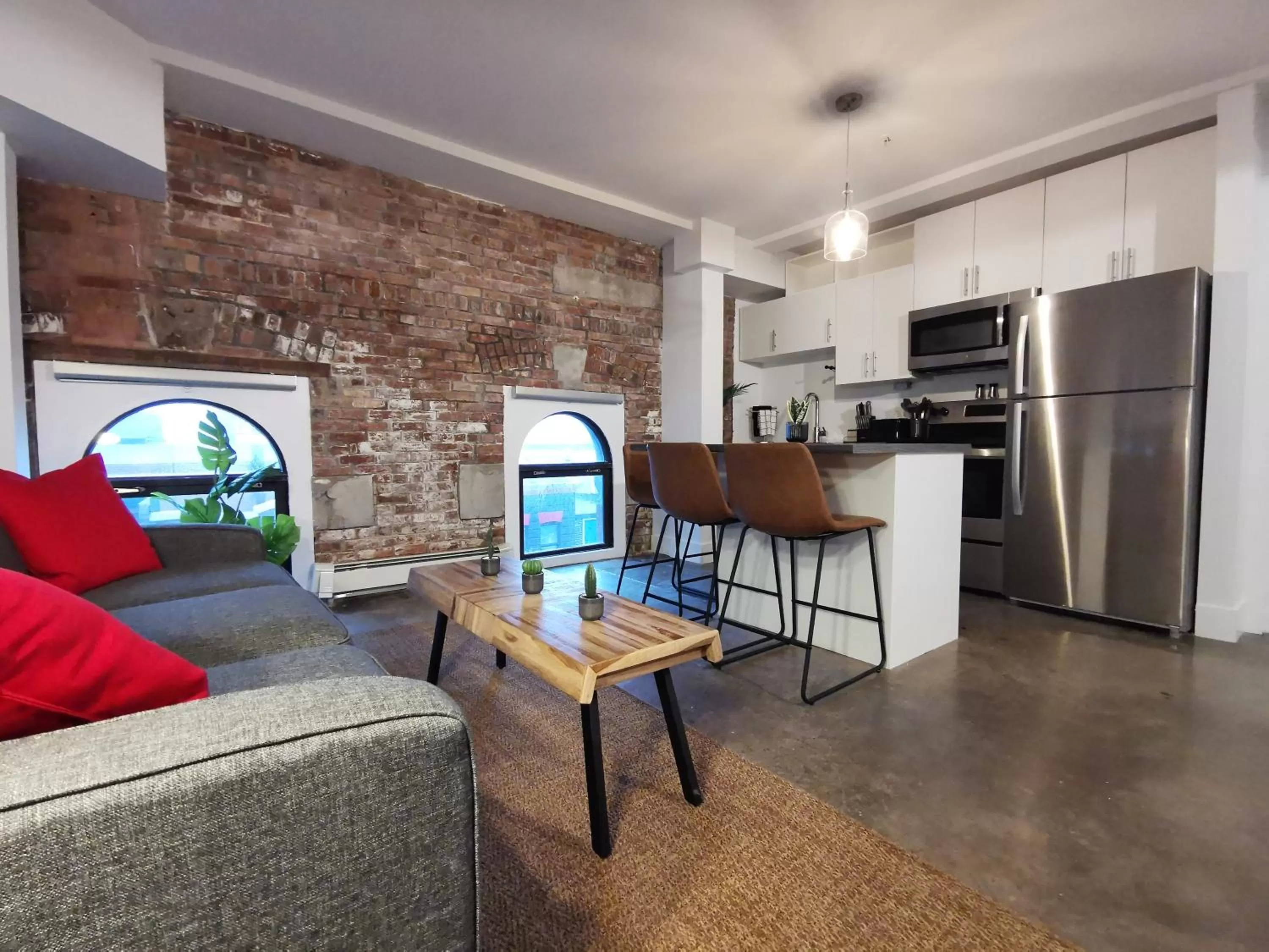 Cameo Hotel and Suites