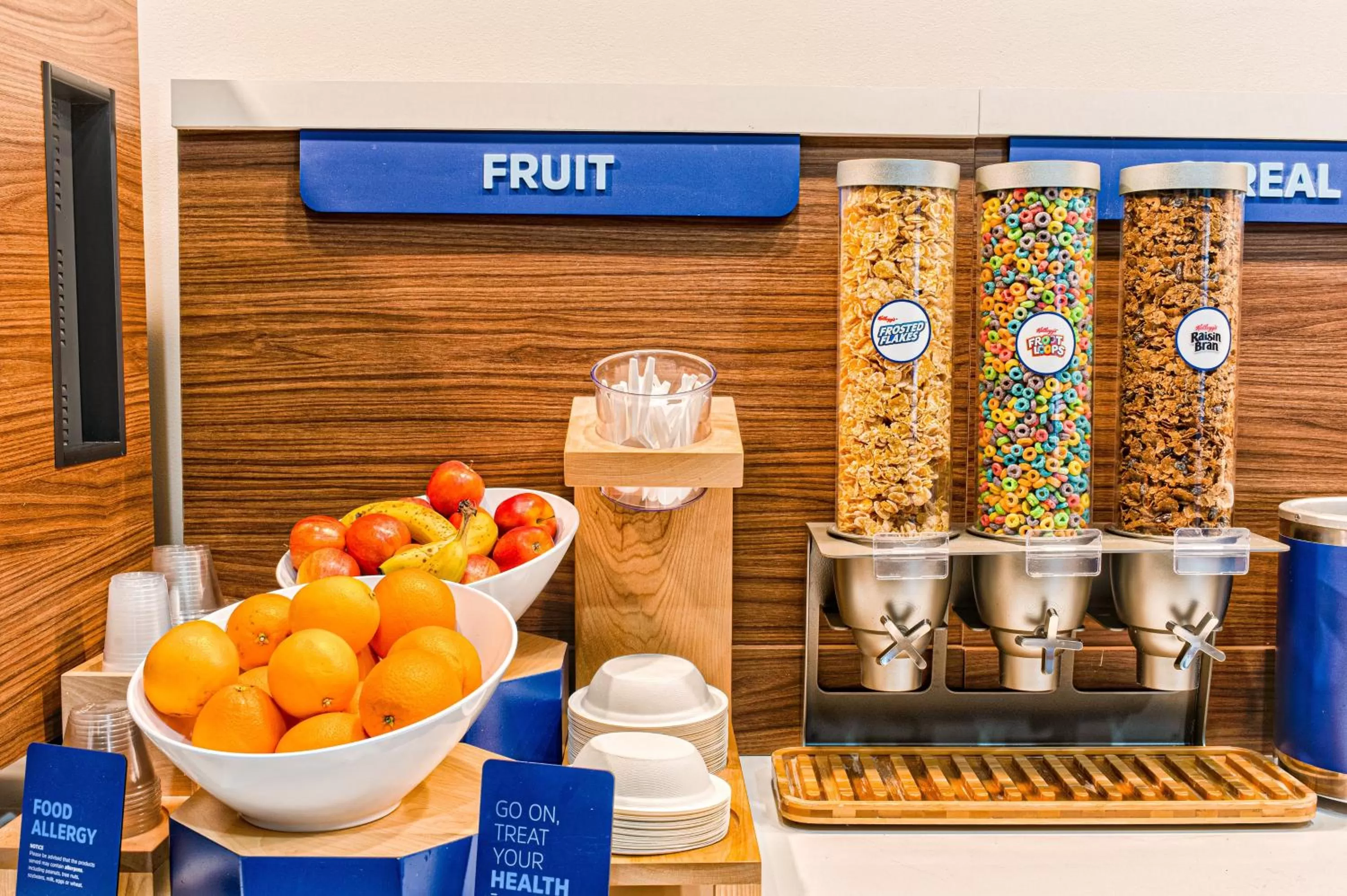 Breakfast in Holiday Inn Express Hotel & Suites Goshen by IHG