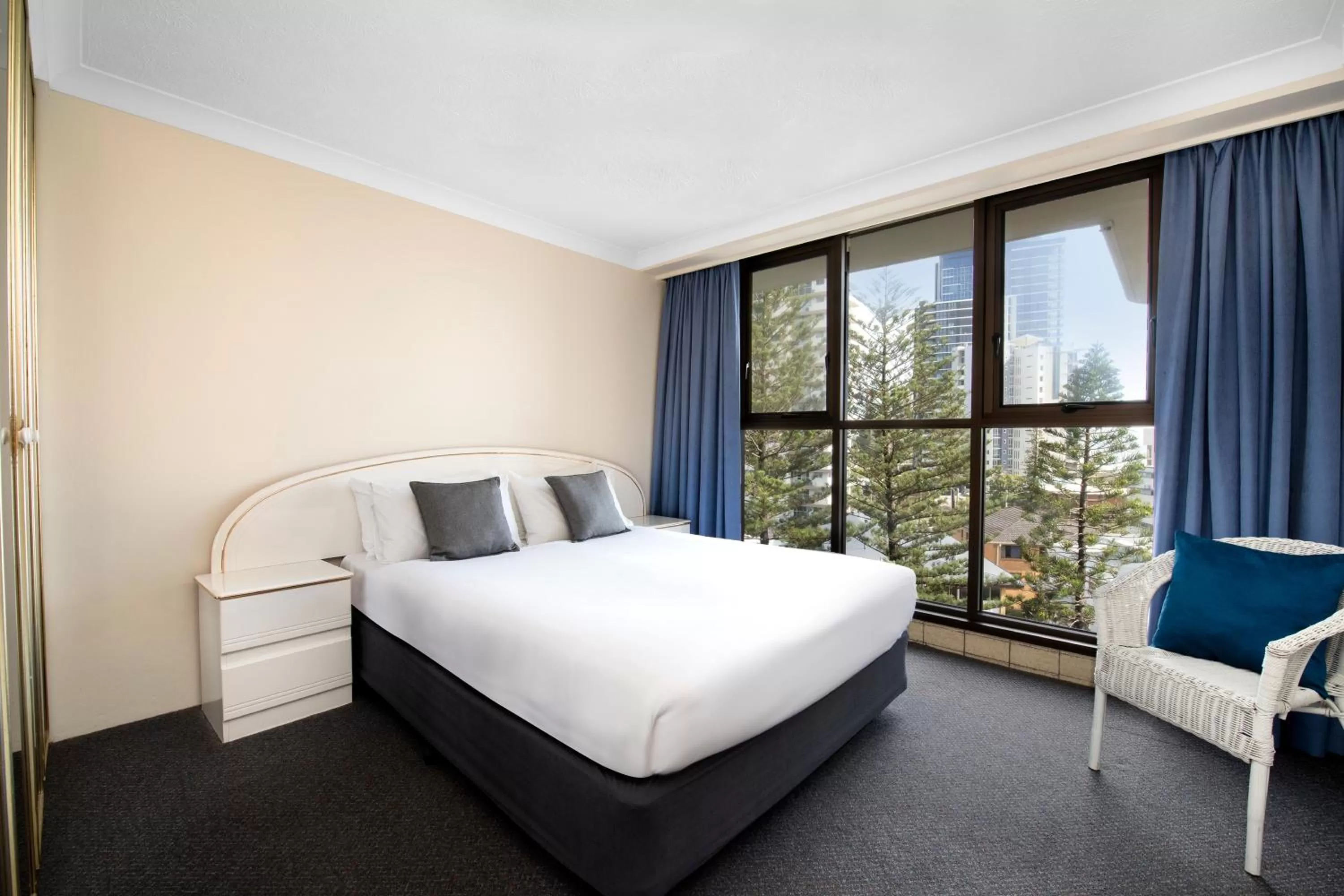 Bed in BreakFree Acapulco