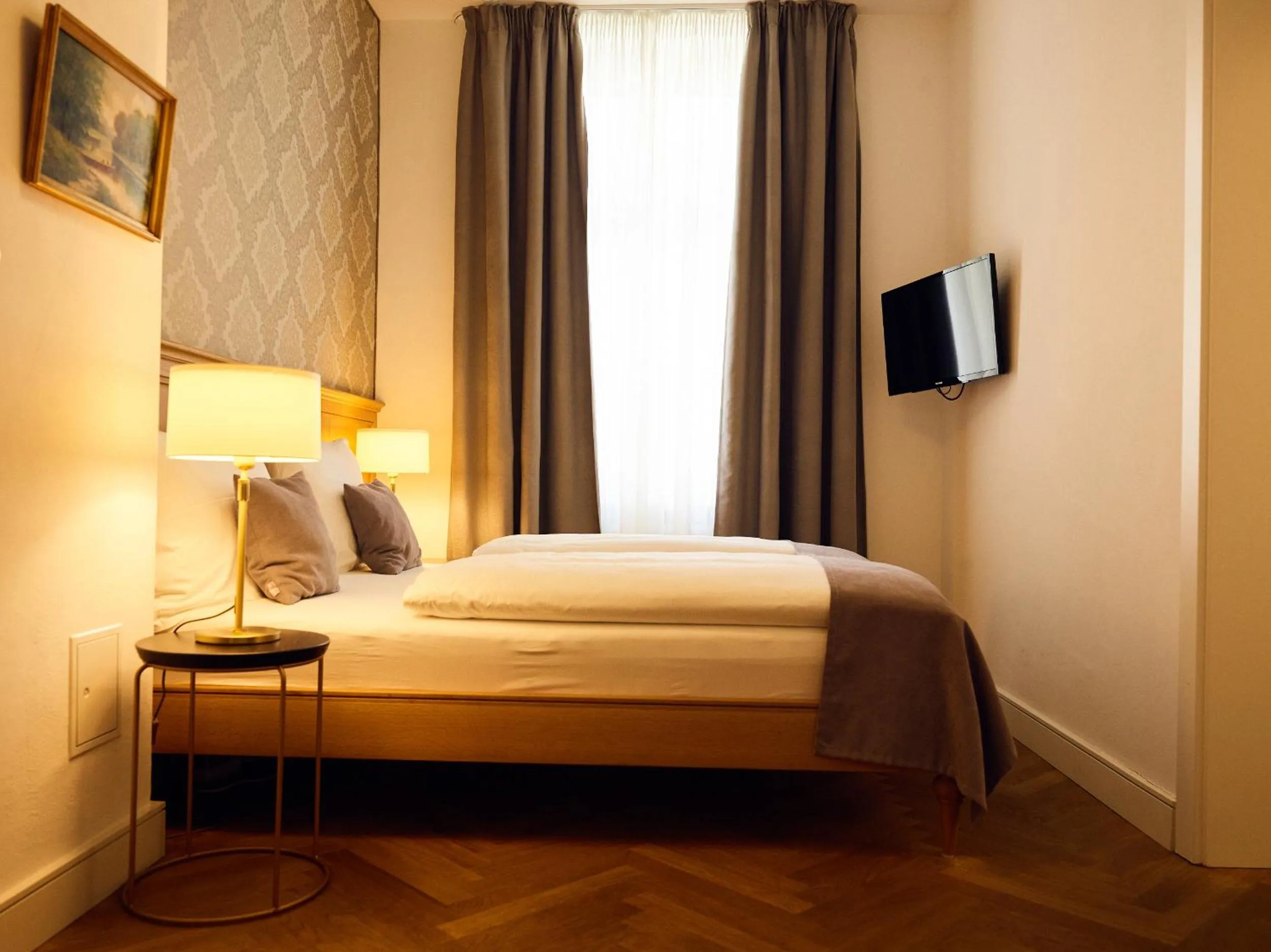 Bed in Hotel Lindenufer