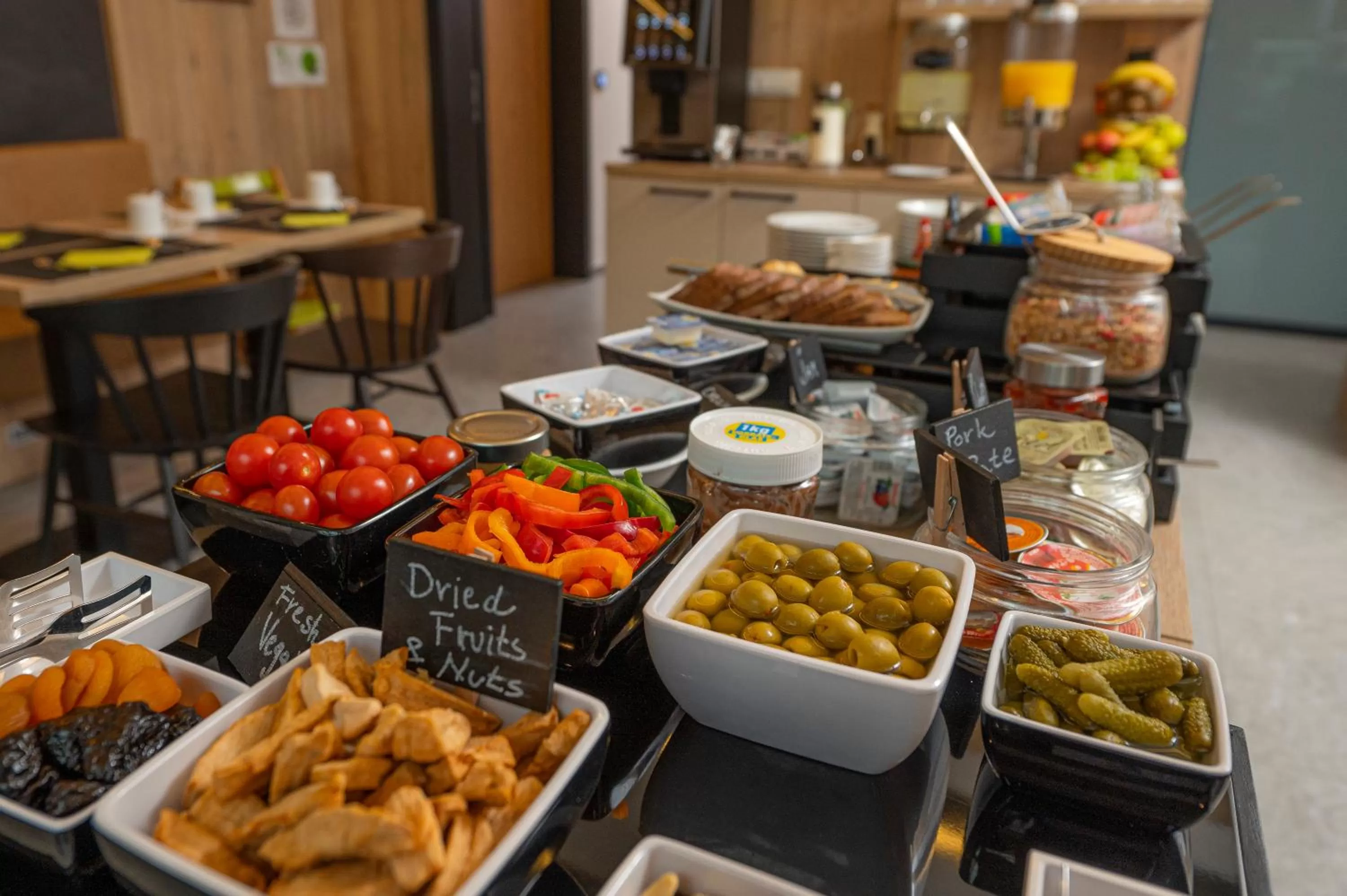 Buffet breakfast in Veldes B&B