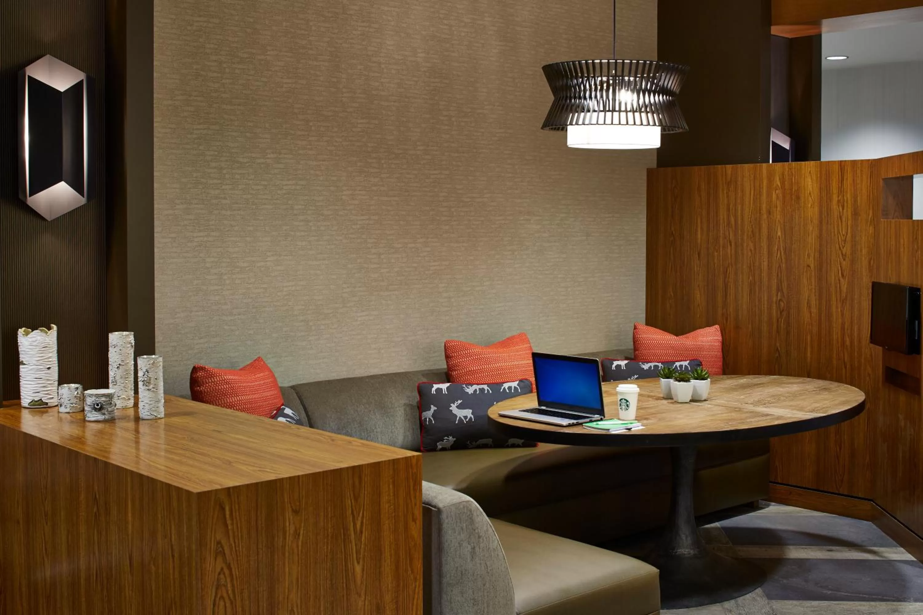 Seating area in Courtyard by Marriott Lake George