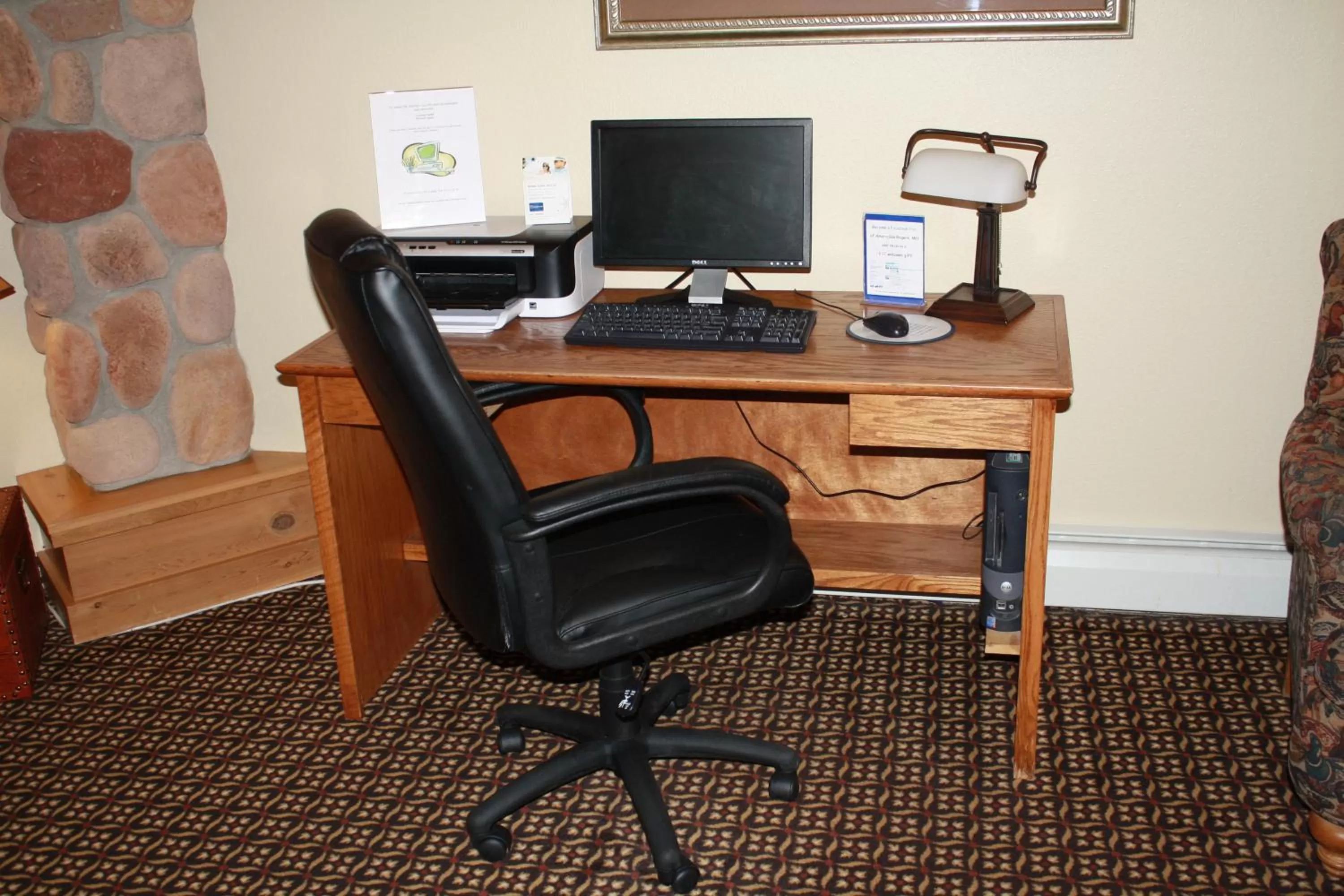 Business facilities, Business Area/Conference Room in AmericInn by Wyndham Rogers