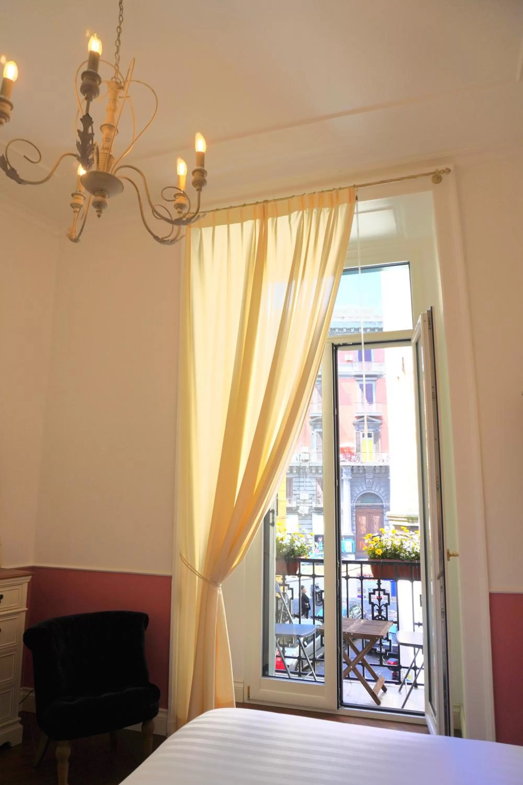 Balcony/Terrace, Bed in Macchiato Suites Boutique Guest House