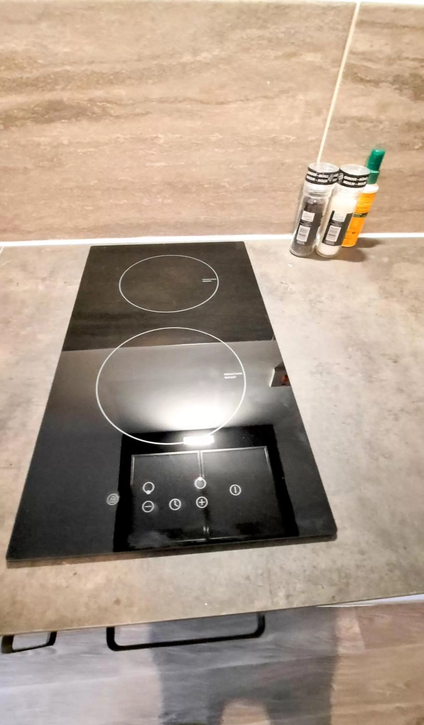 Kitchen or kitchenette, Kitchen/Kitchenette in Burford Road - Stay. Sleep. Rest.