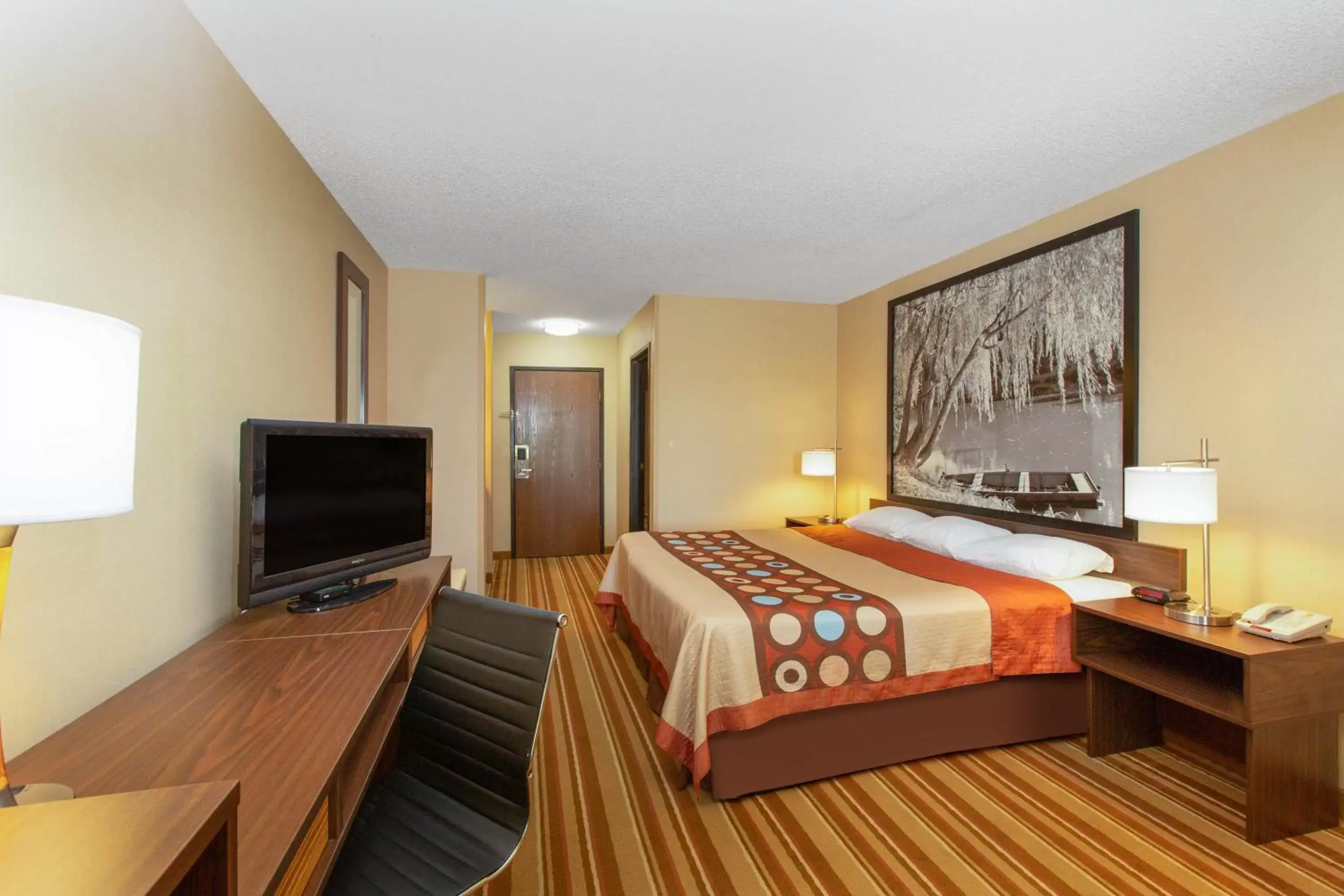 King Studio Suite - Non-Smoking in Super 8 by Wyndham Salina I-70 King Studio Suite - Non-Smoking in Super 8 by Wyndham Salina I-70