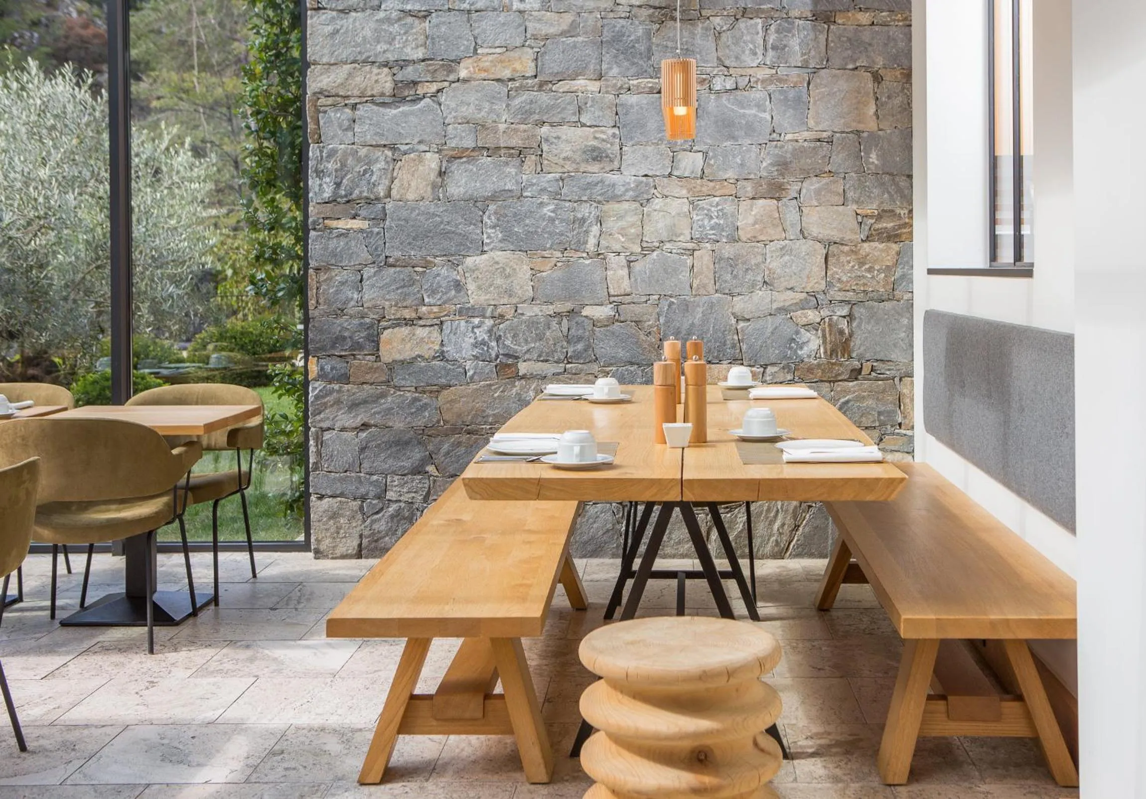 Dining area in Dominique Colonna