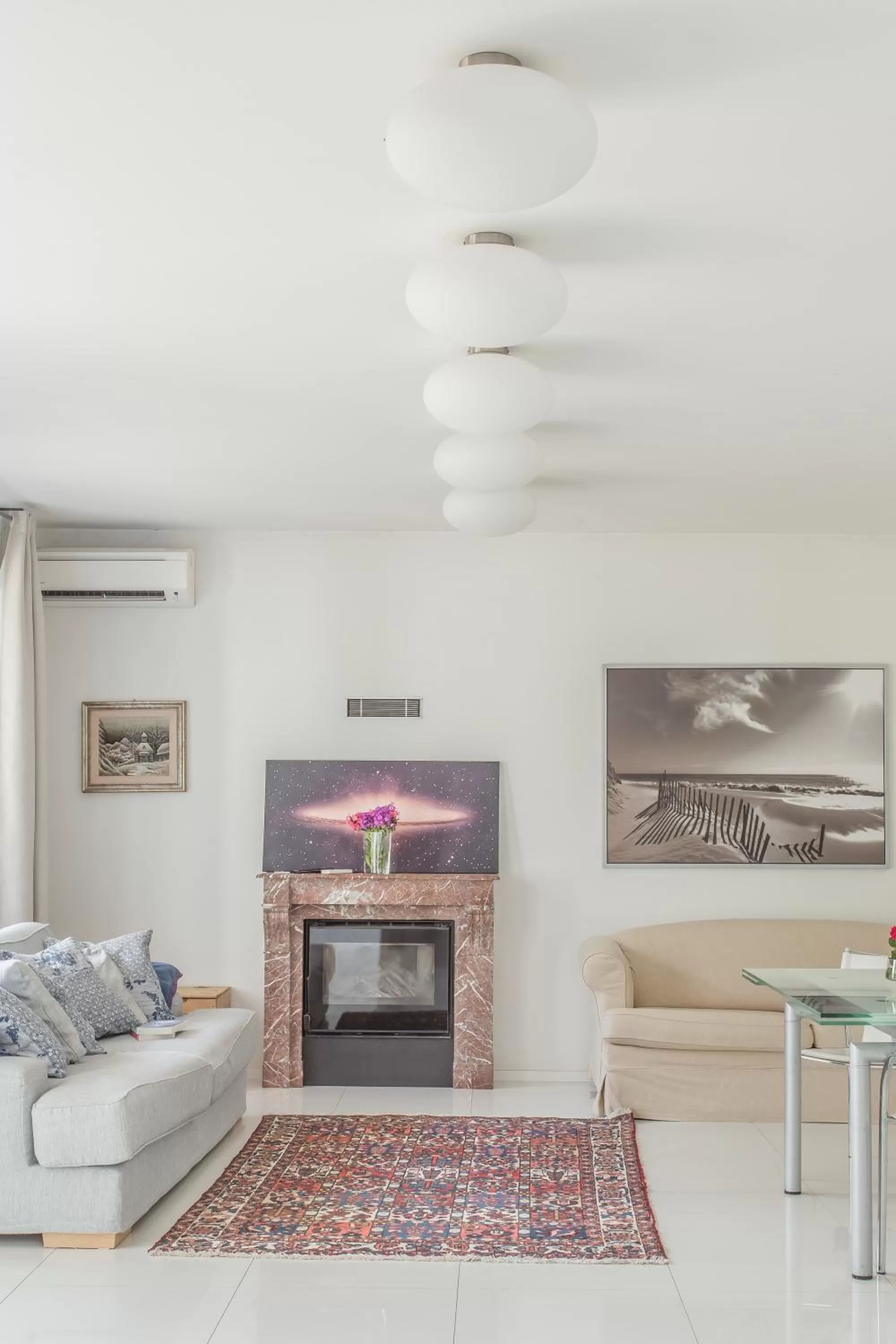 Living room in Pool & Garden Villa Lelia