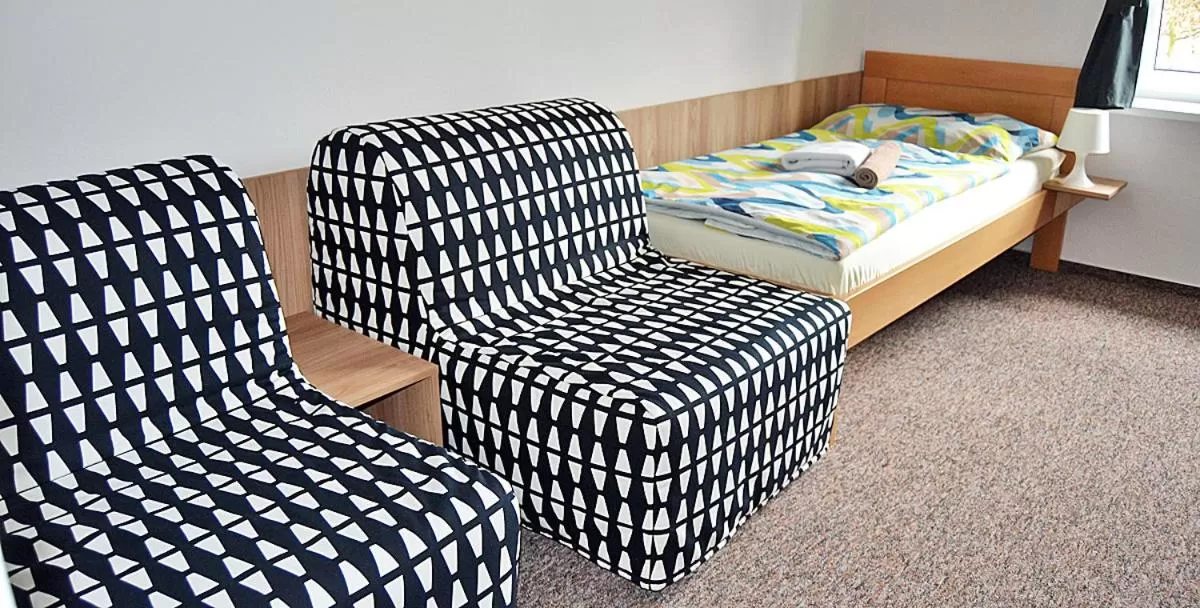 Photo of the whole room in Motel Vega