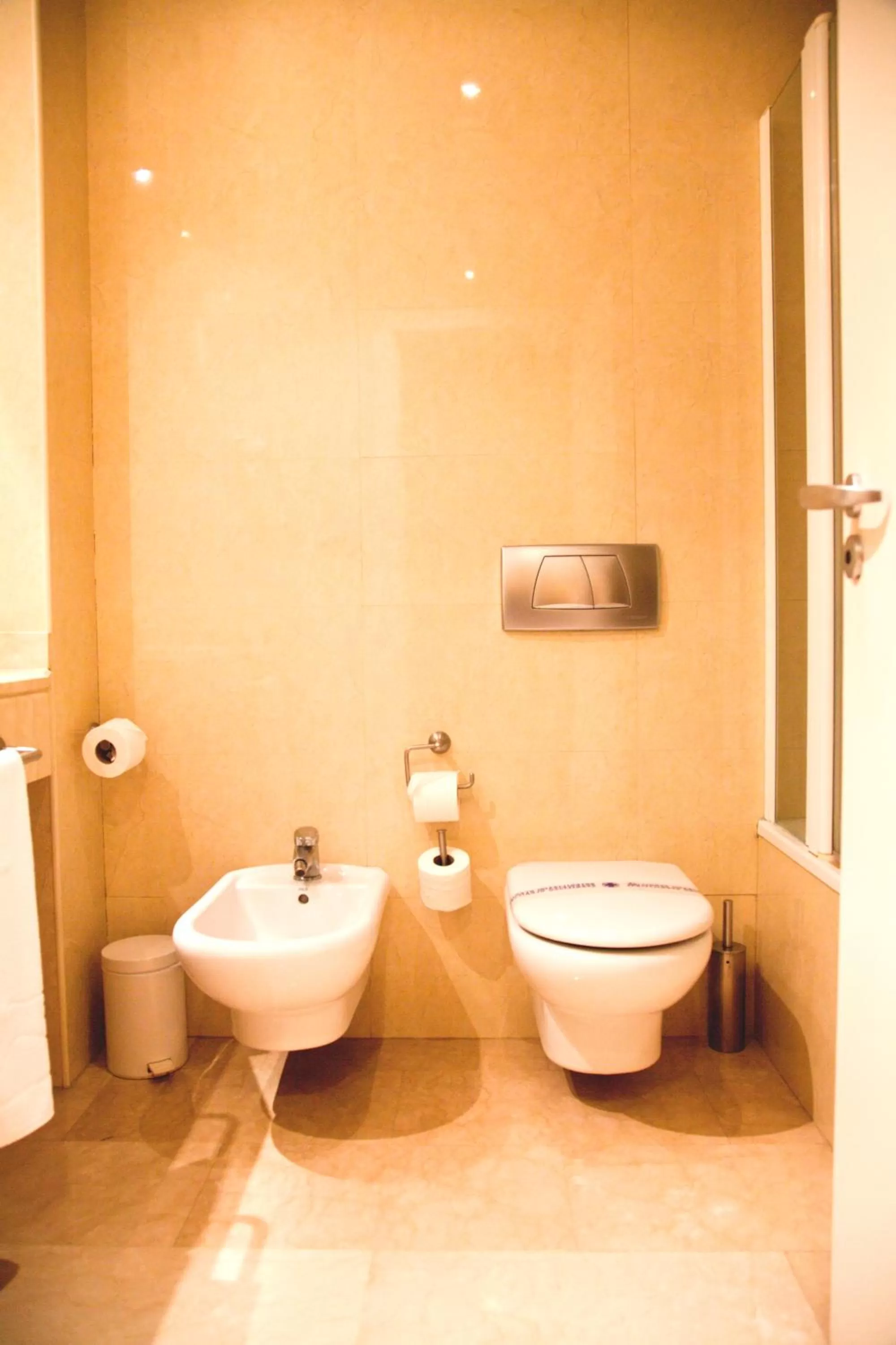 Bathroom in Hotel Mediterraneo