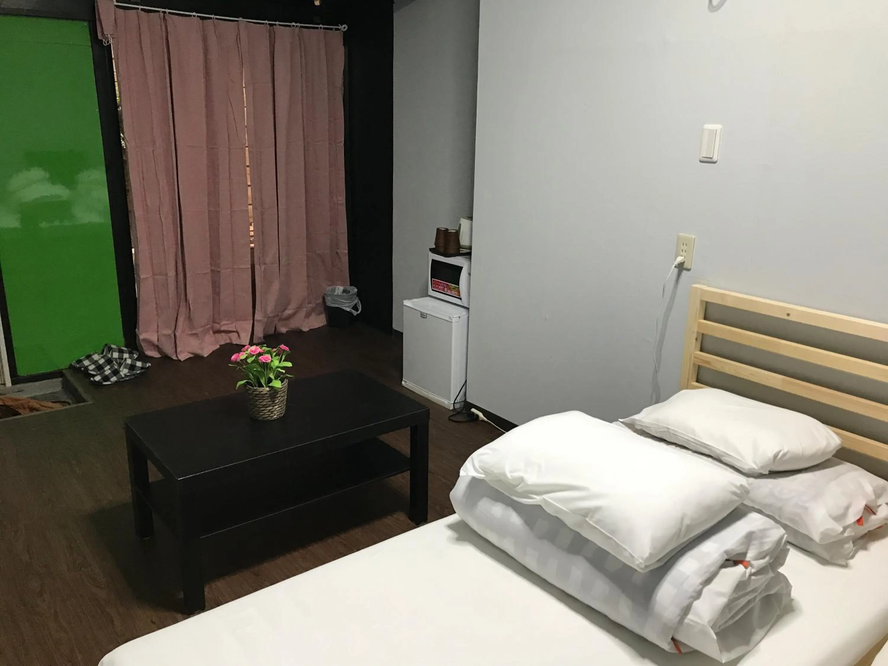 Bed in Sophiearth Apartment