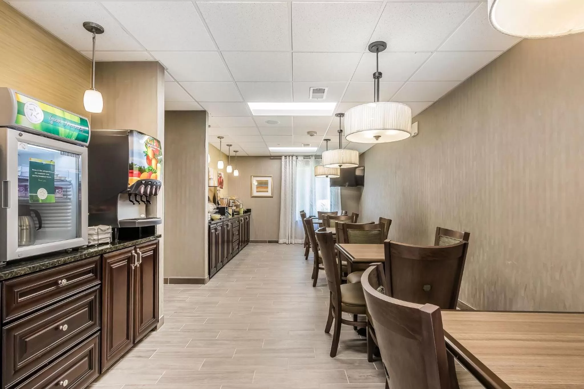 Food and drinks in Quality Inn Pleasant View