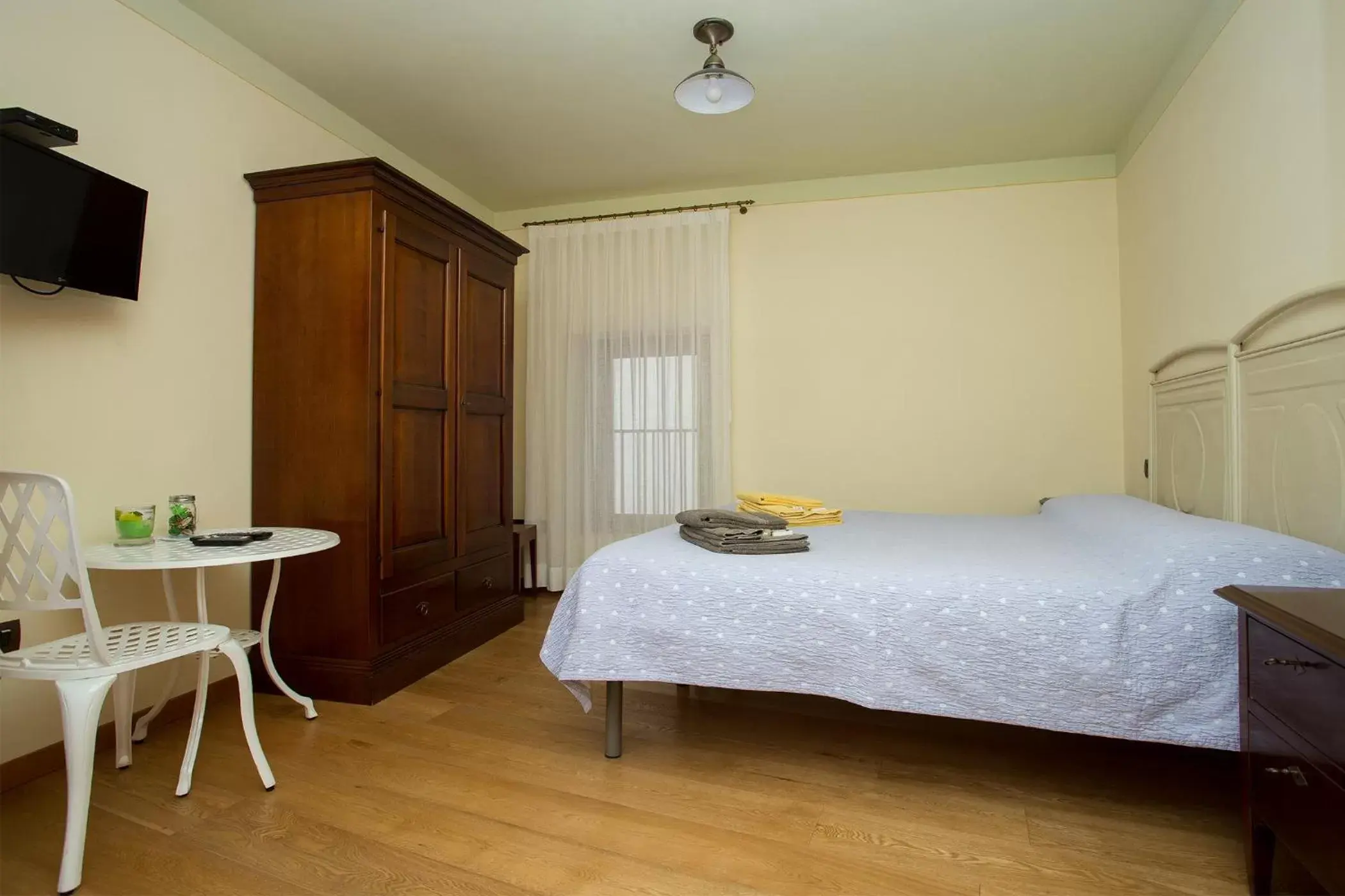 Double or Twin Room with Bathroom in B&B da Toi Double or Twin Room with Bathroom in B&B da Toi