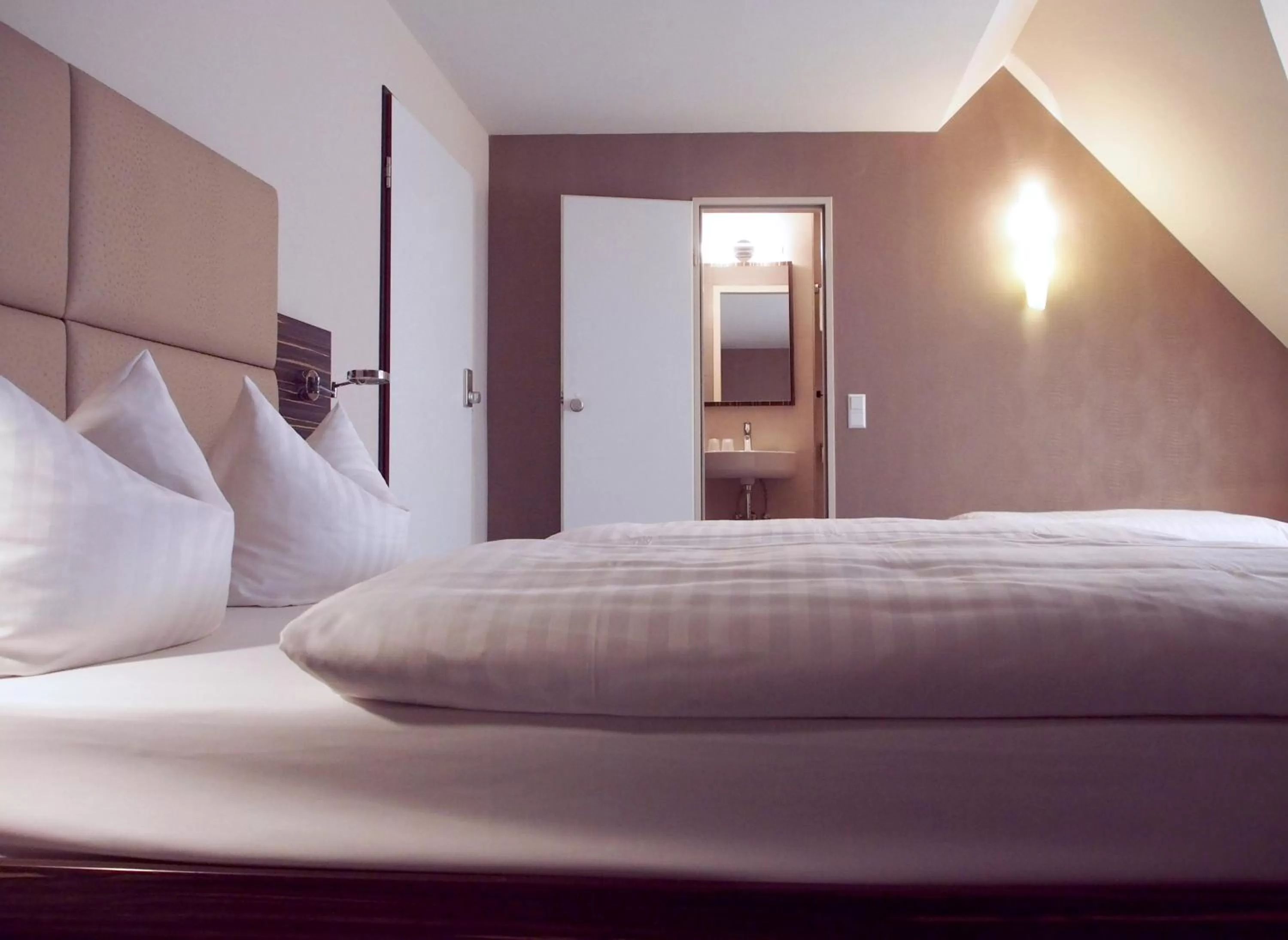 Bed in Arkade Hotel am Theater