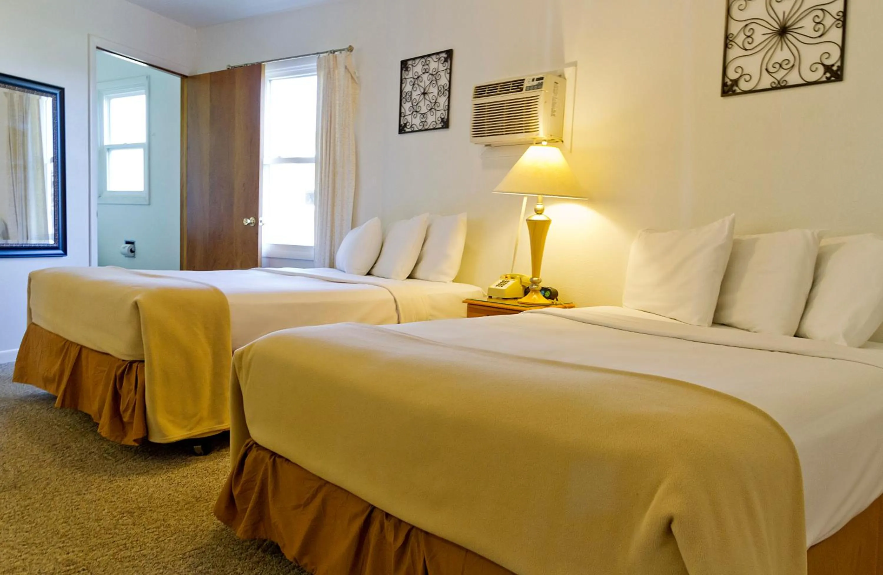 Sunset Lodge Escanaba