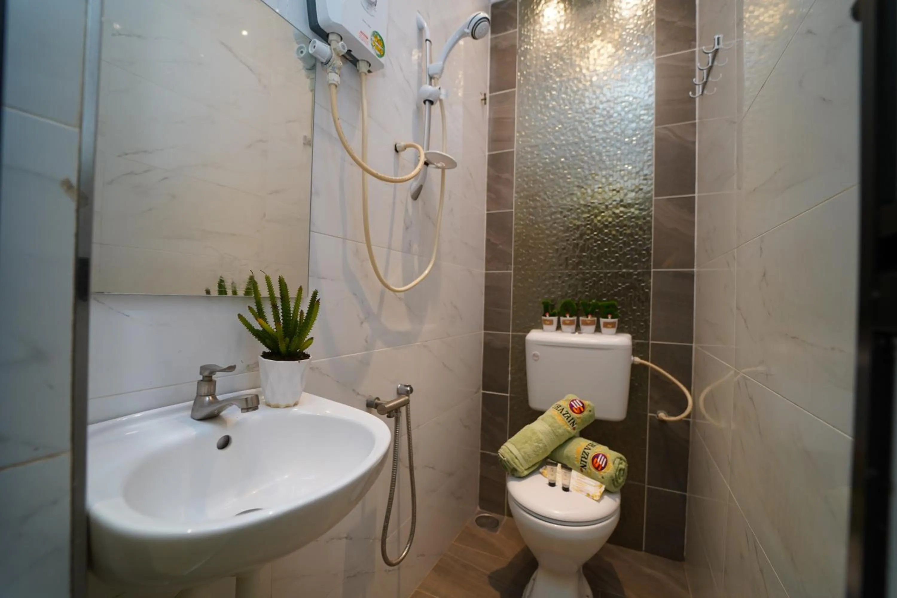 Ghazrin's Classic Hotel JB