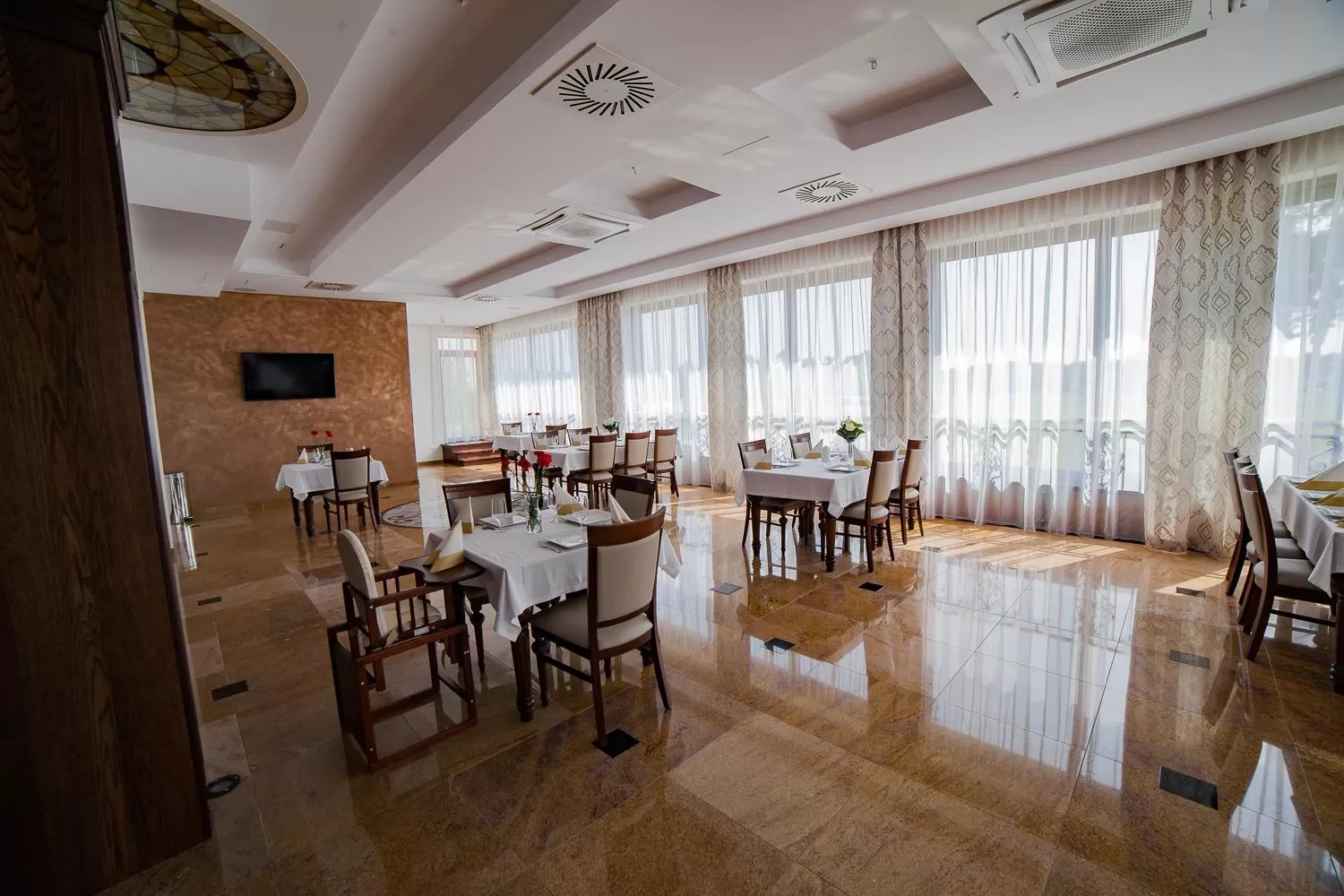 Restaurant/places to eat in Hotel Wodnik
