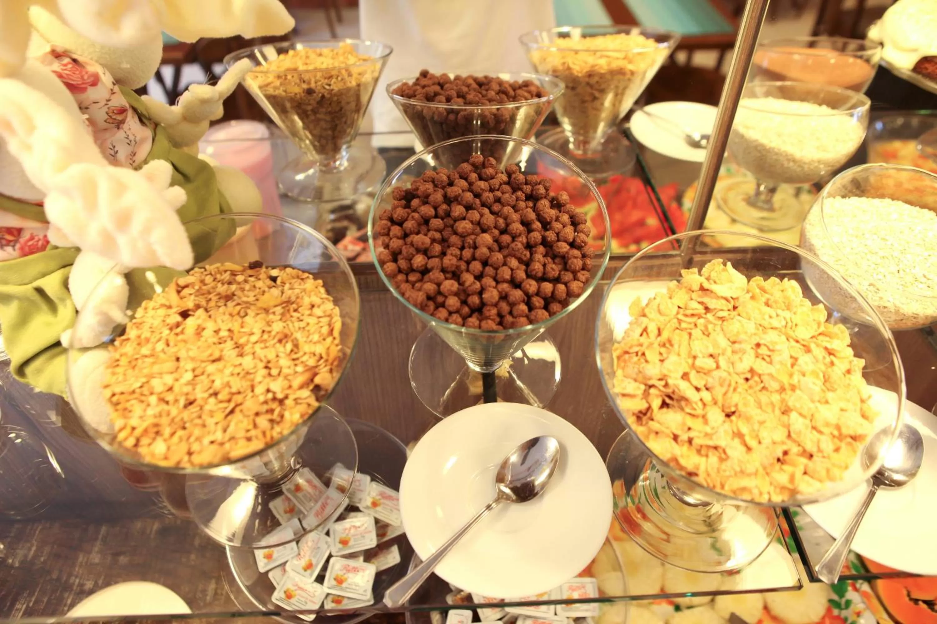 Buffet breakfast in Pousada Atlantique