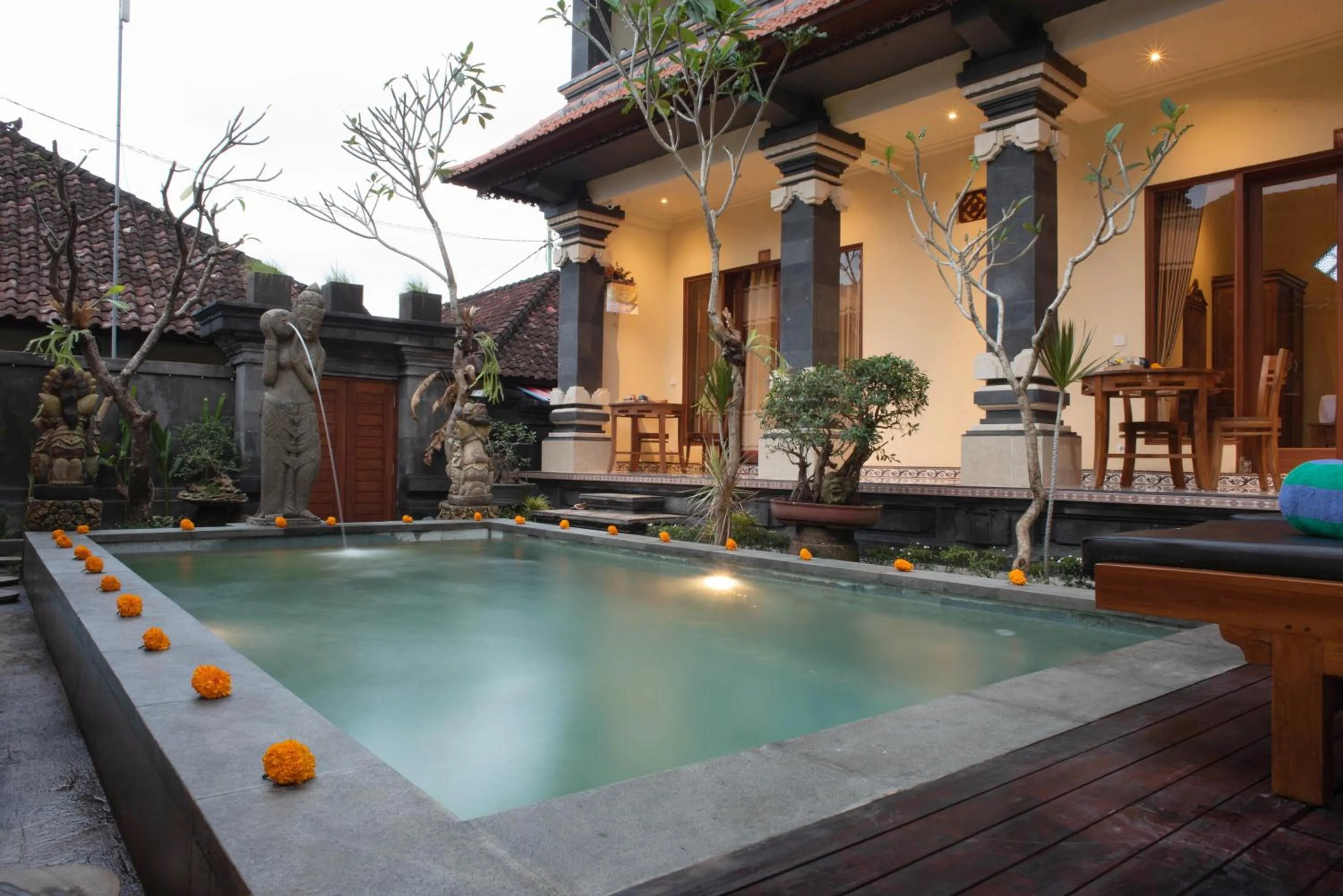 Property building in Suparsa's Homestay