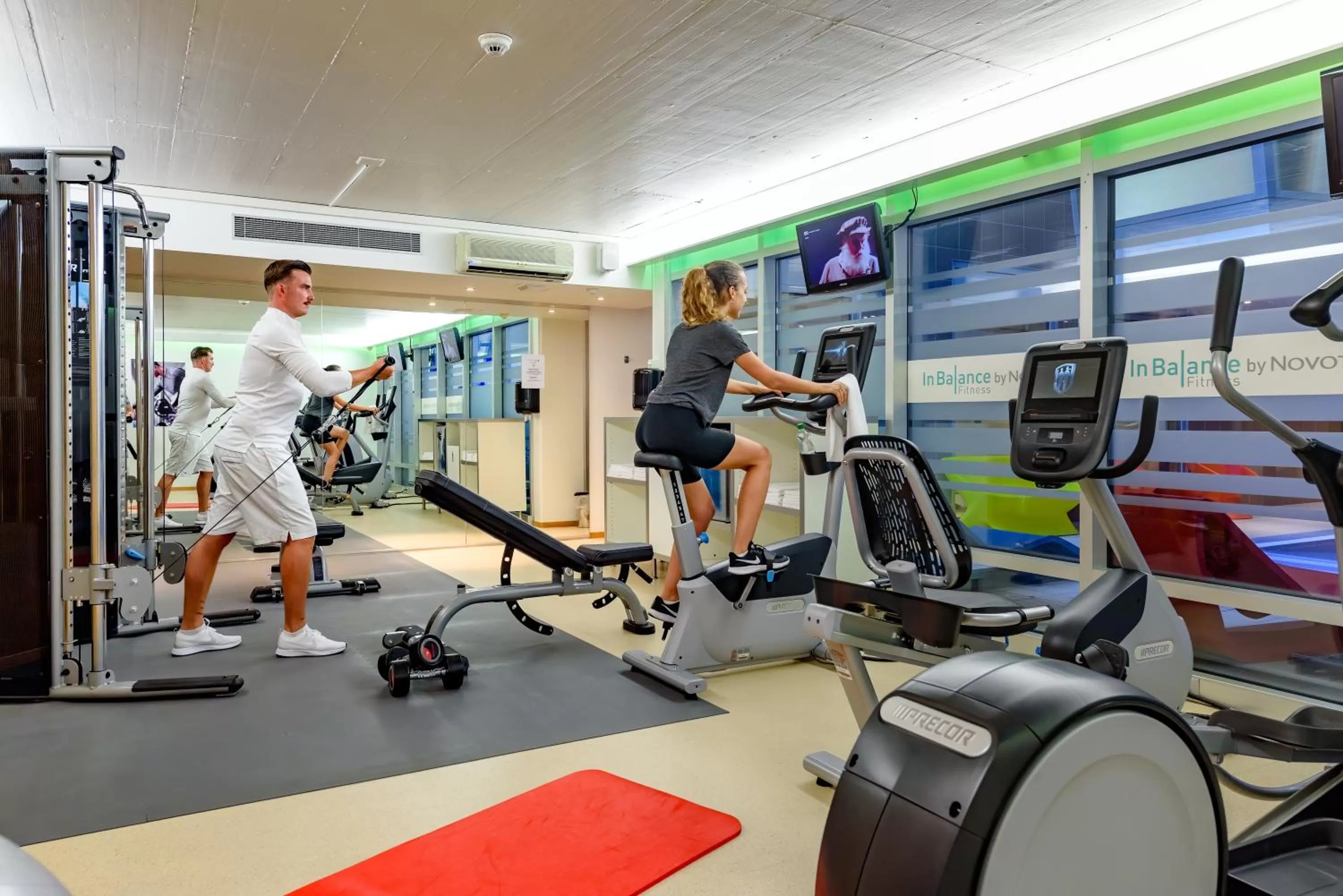 Fitness centre/facilities in Novotel Zurich City West