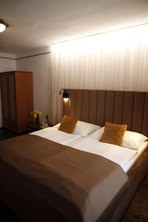 Bed in Hotel Svambersky dum