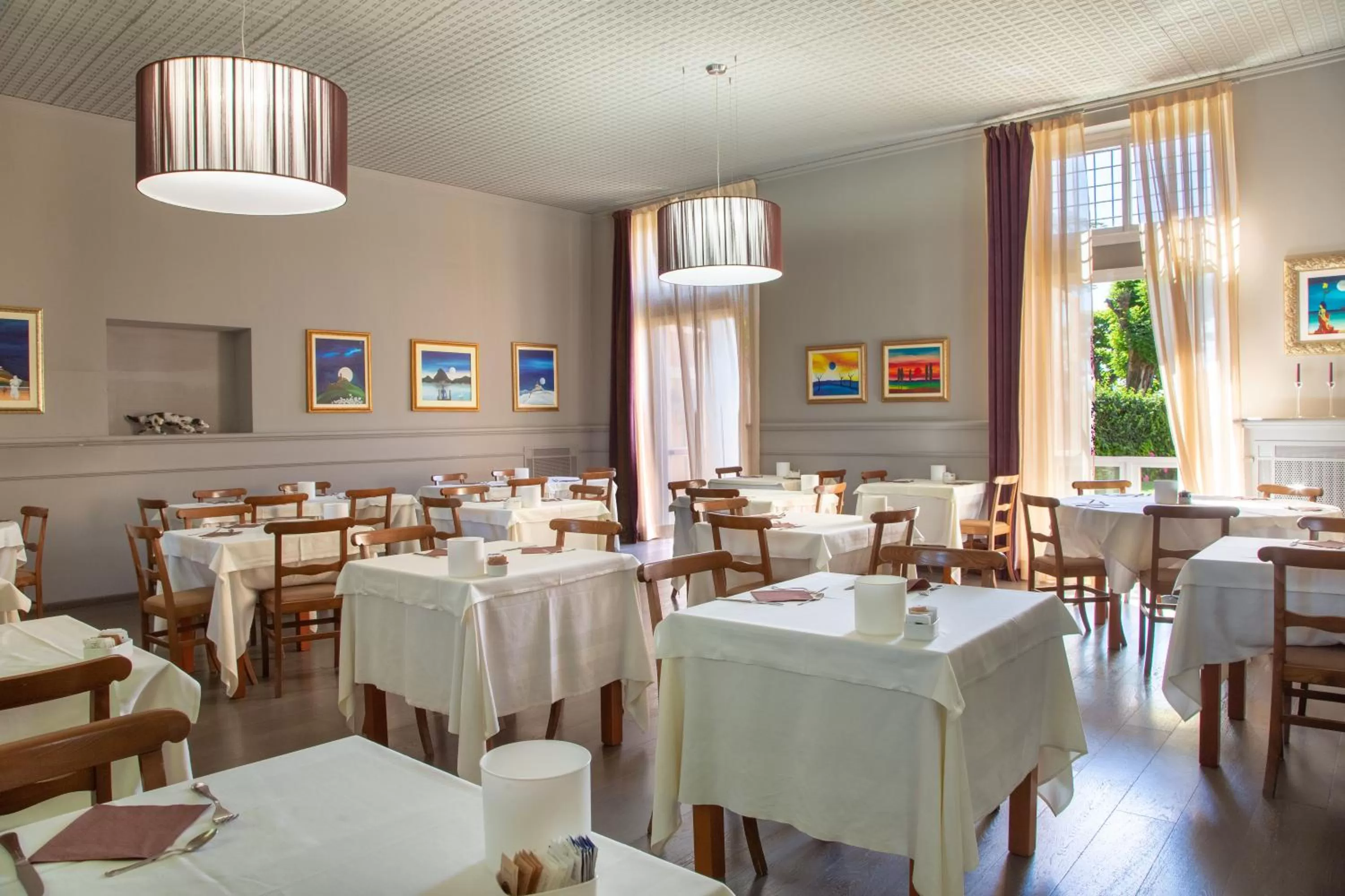 Breakfast in Hotel Castello di Santa Vittoria