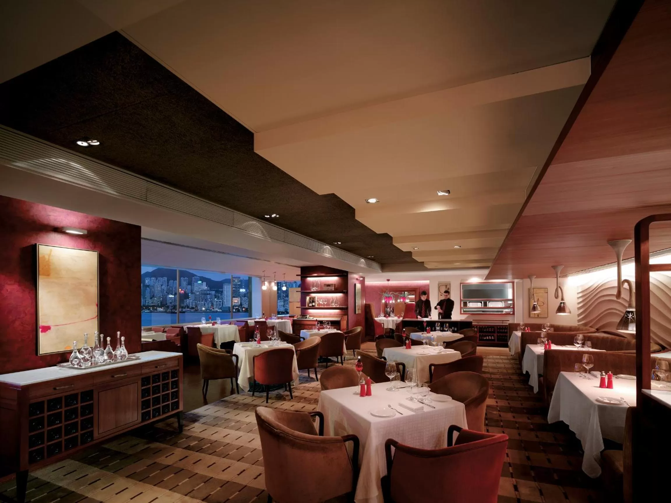 Restaurant/places to eat in Kowloon Shangri-La, Hong Kong