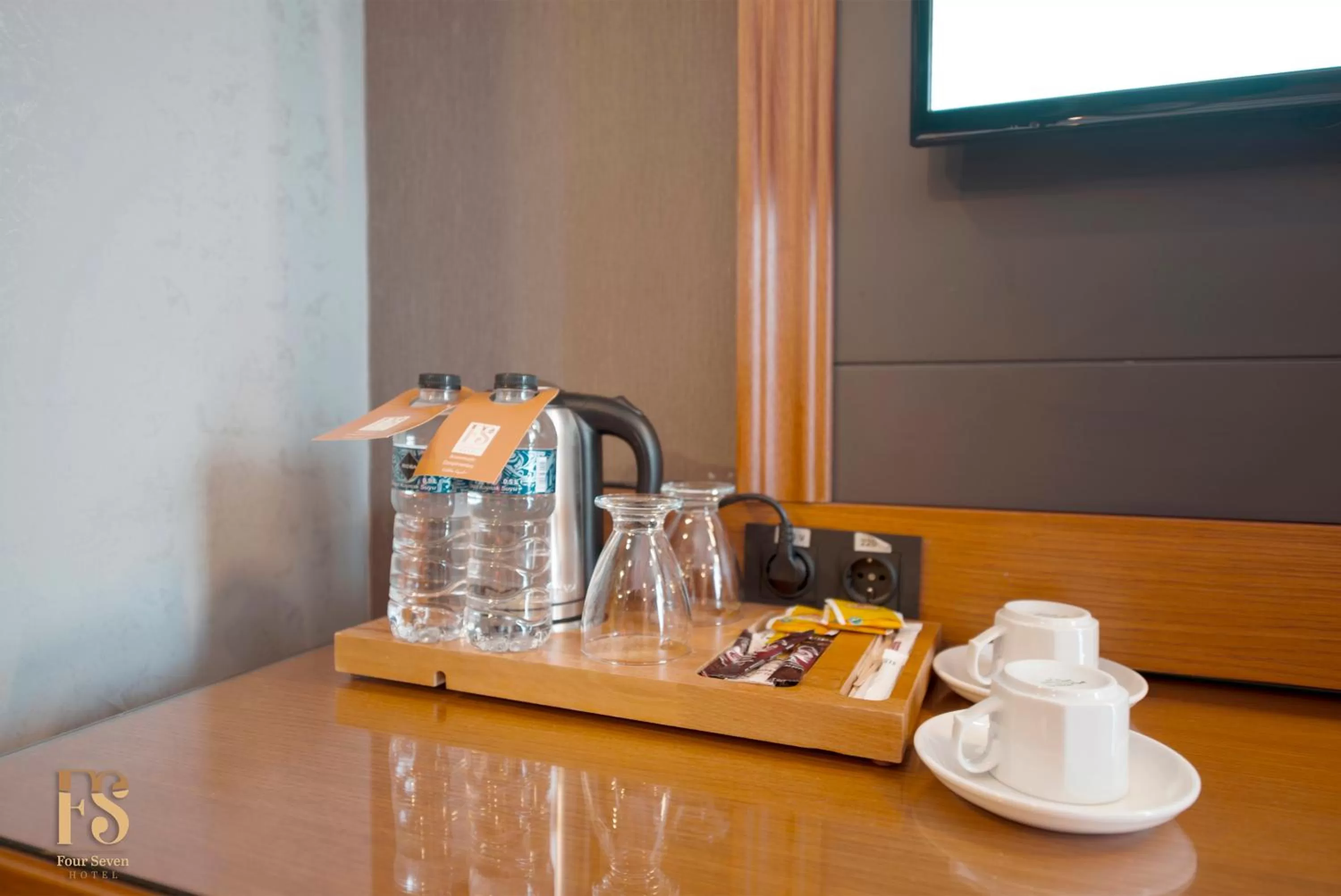 Drinks in FOUR SEVEN HOTEL