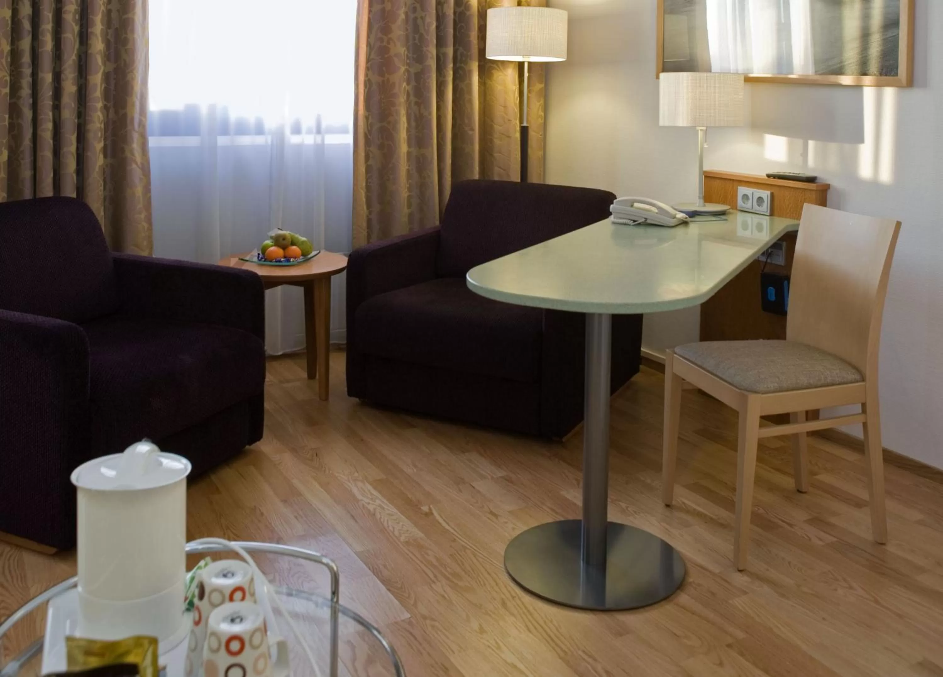 Photo of the whole room in Holiday Inn Helsinki-Vantaa Airport by IHG